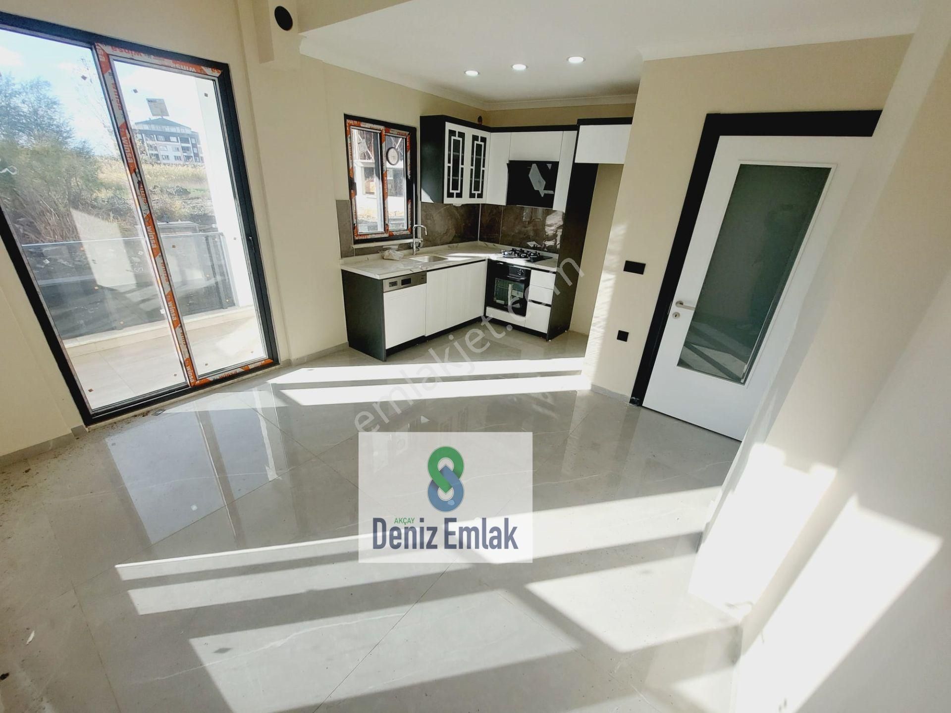Denizden Akçayda Öncephe Geniş Balkonlu Satılık 2+1 Daire. - Görsel 25