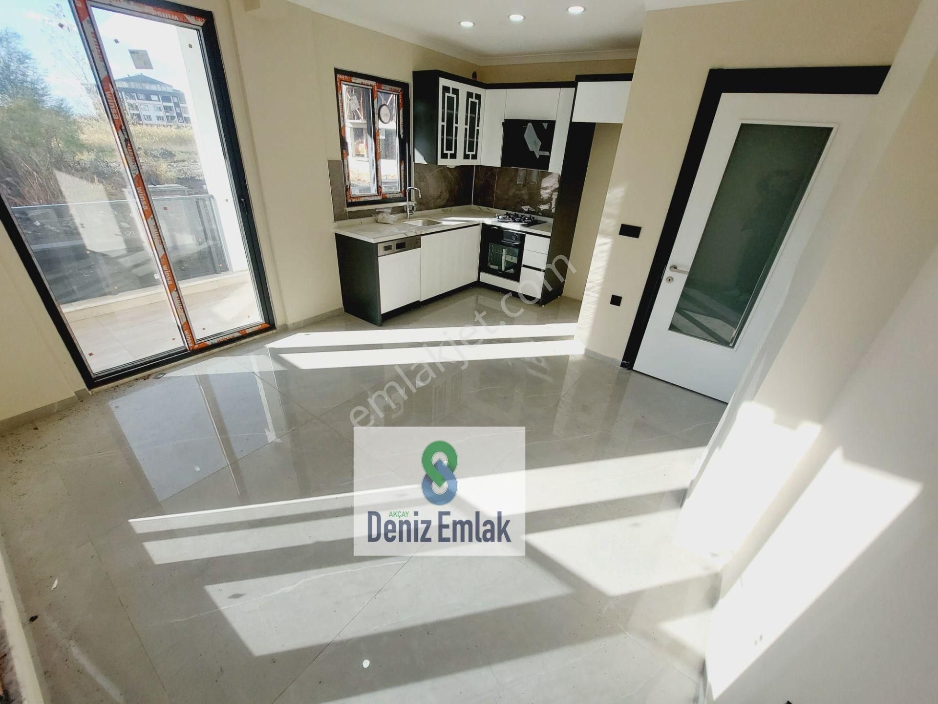 Denizden Akçayda Öncephe Geniş Balkonlu Satılık 2+1 Daire. - Görsel 31