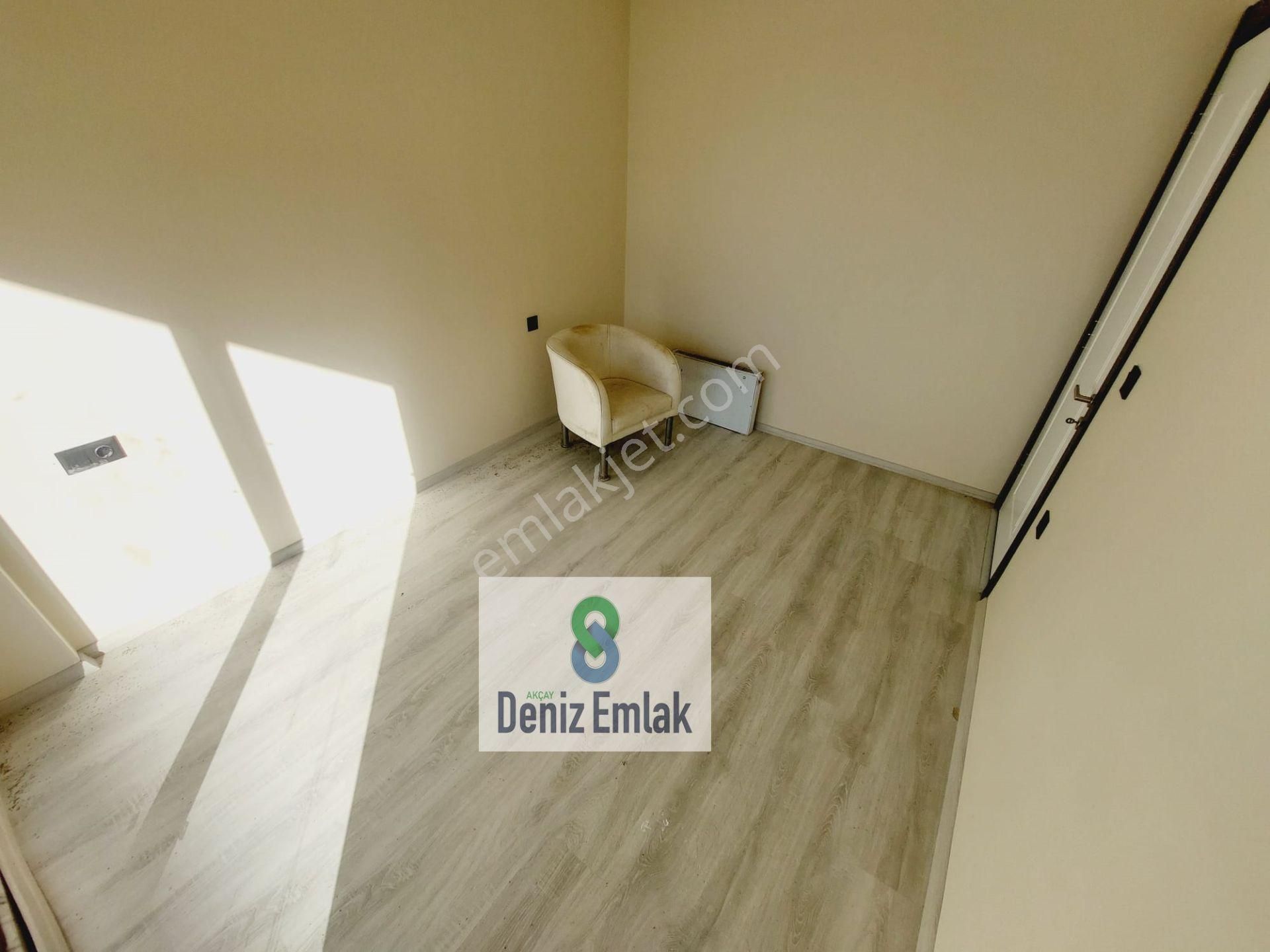 Denizden Akçayda Öncephe Geniş Balkonlu Satılık 2+1 Daire. - Görsel 15