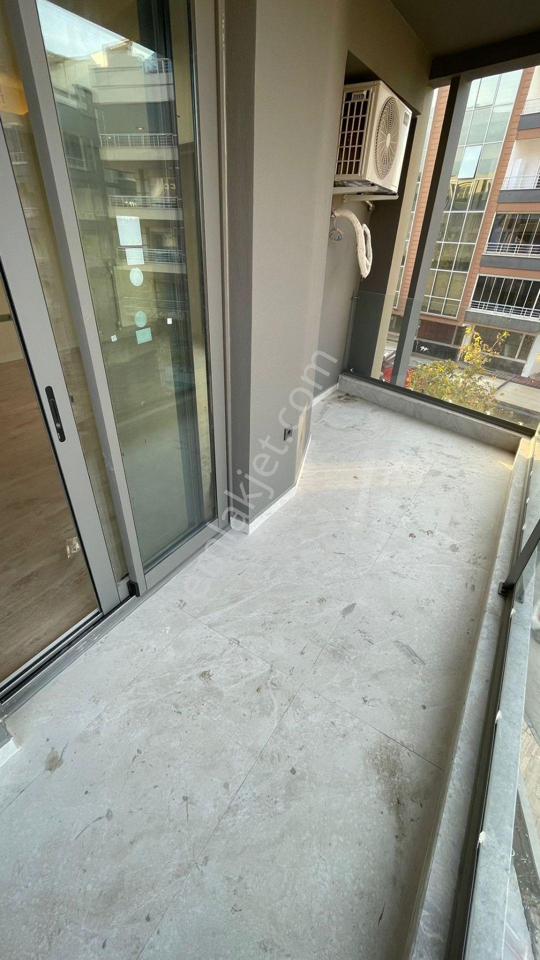 Uncu Bozköy Mahallesi Site İçi 3+1 M2 130 4 Katlınım 2 Katı Ultra Lüks Arakat Daire - Görsel 9