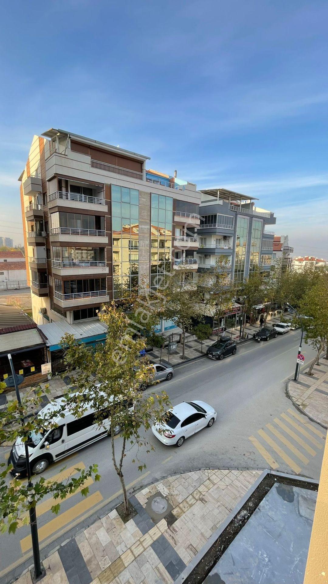 Uncu Bozköy Mahallesi Site İçi 3+1 M2 130 4 Katlınım 2 Katı Ultra Lüks Arakat Daire - Görsel 12