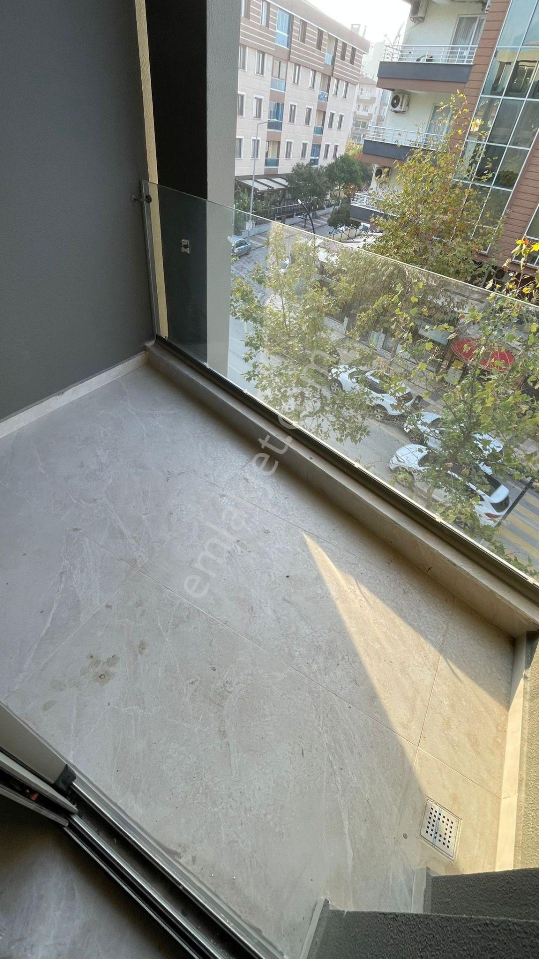 Uncu Bozköy Mahallesi Site İçi 3+1 M2 130 4 Katlınım 2 Katı Ultra Lüks Arakat Daire - Görsel 2