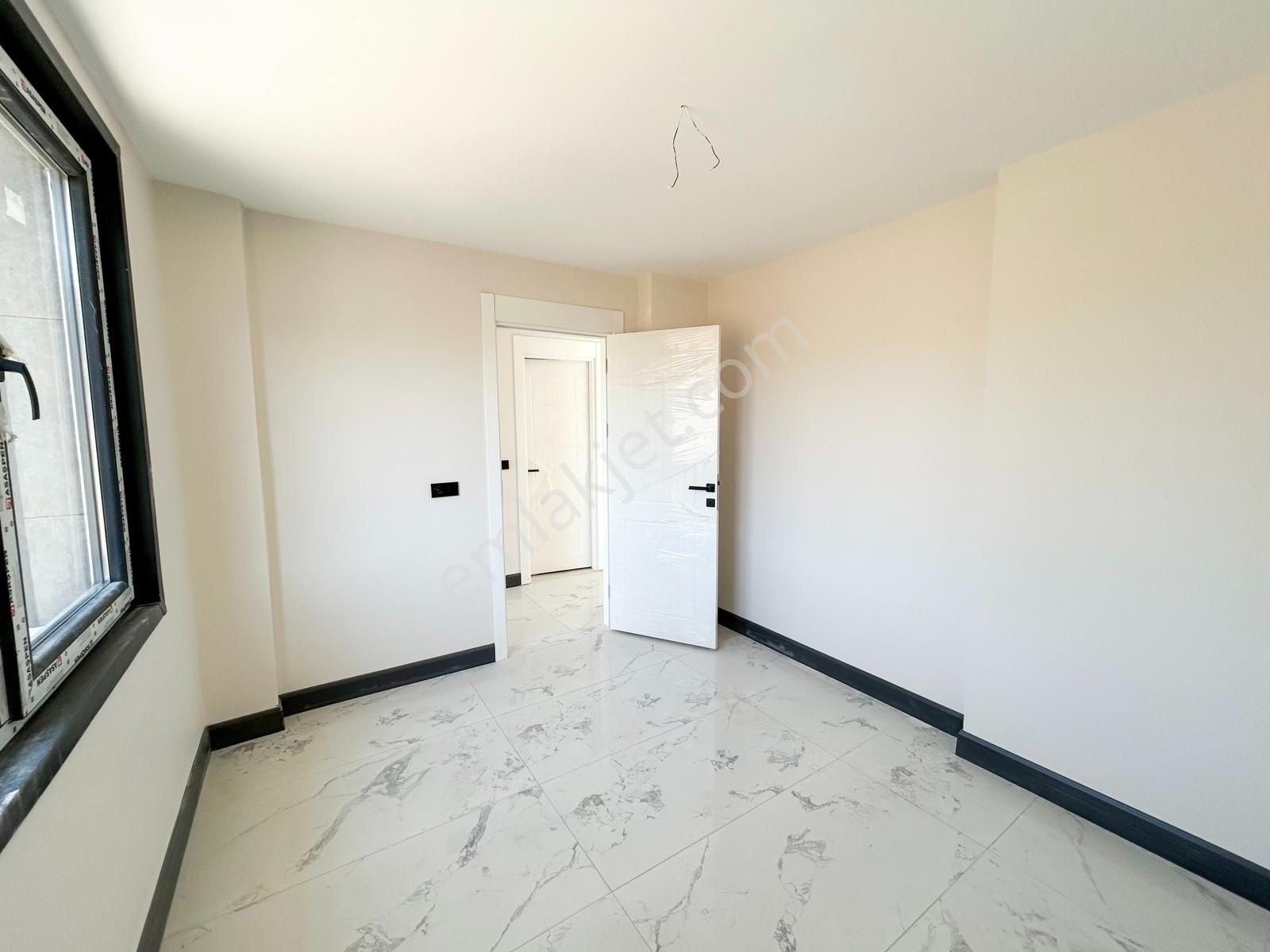 Yalova Merkez Manzaralı Teraslı Dubleks (site) 3+1+ebeveyn Suite - Görsel 10