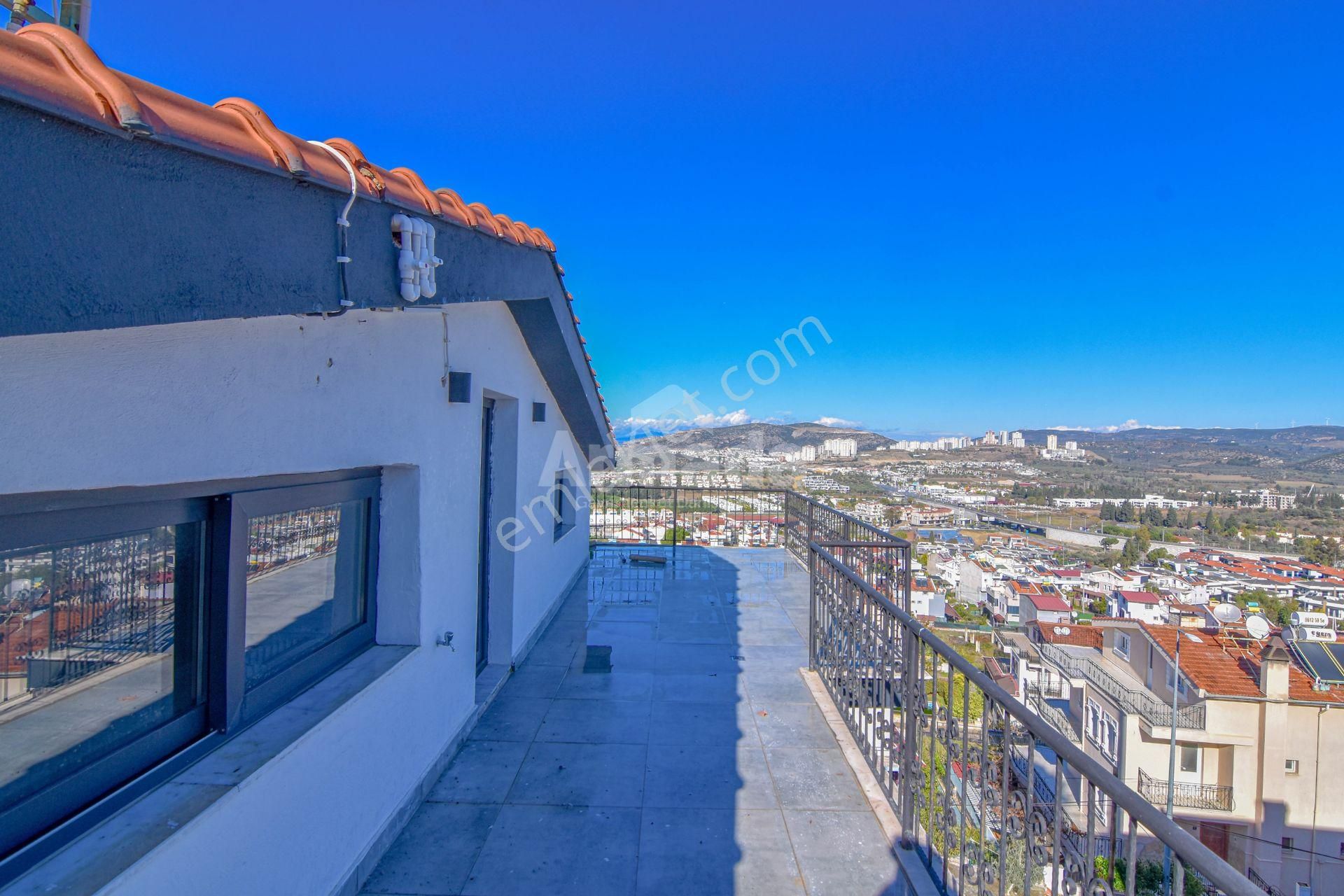 Kuşadası'nda Full Deniz Manzaralı 5+1 Villa - Görsel 20