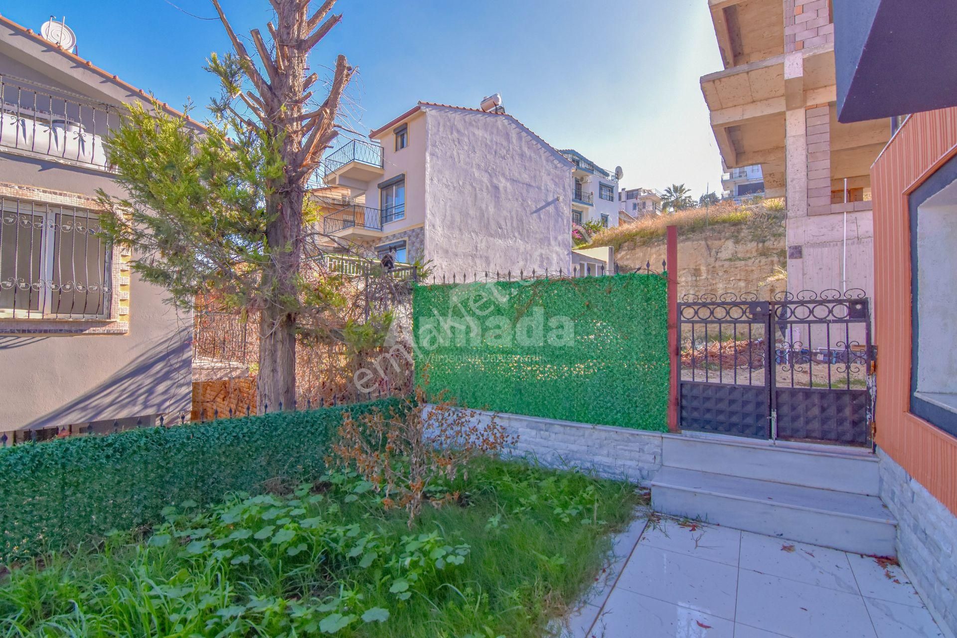 Kuşadası'nda Full Deniz Manzaralı 5+1 Villa - Görsel 31