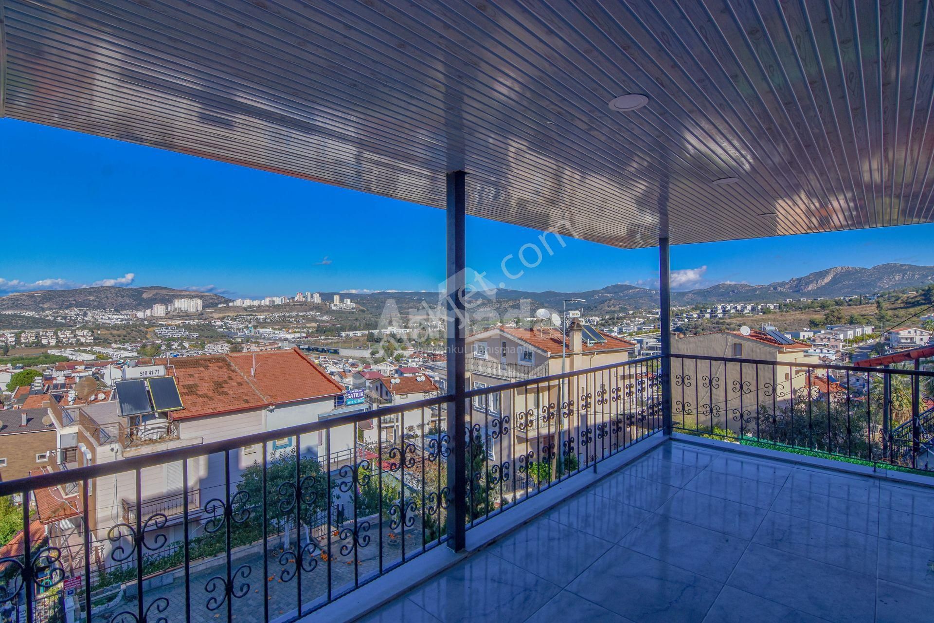 Kuşadası'nda Full Deniz Manzaralı 5+1 Villa - Görsel 30