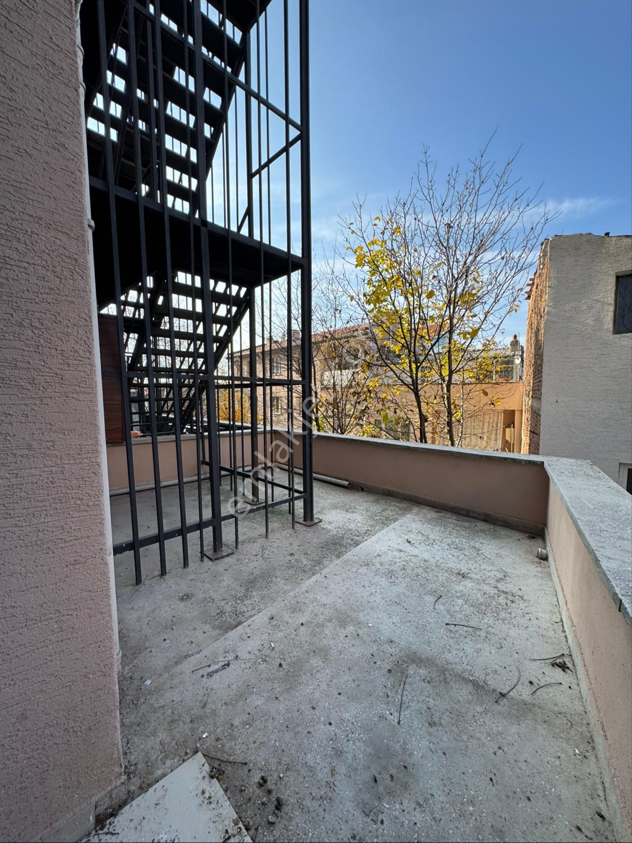 Conker İnşaat Emlak’tan Gazi Yakup Satar Cd. Üzeri 3+1 Satılık Daire - Görsel 24