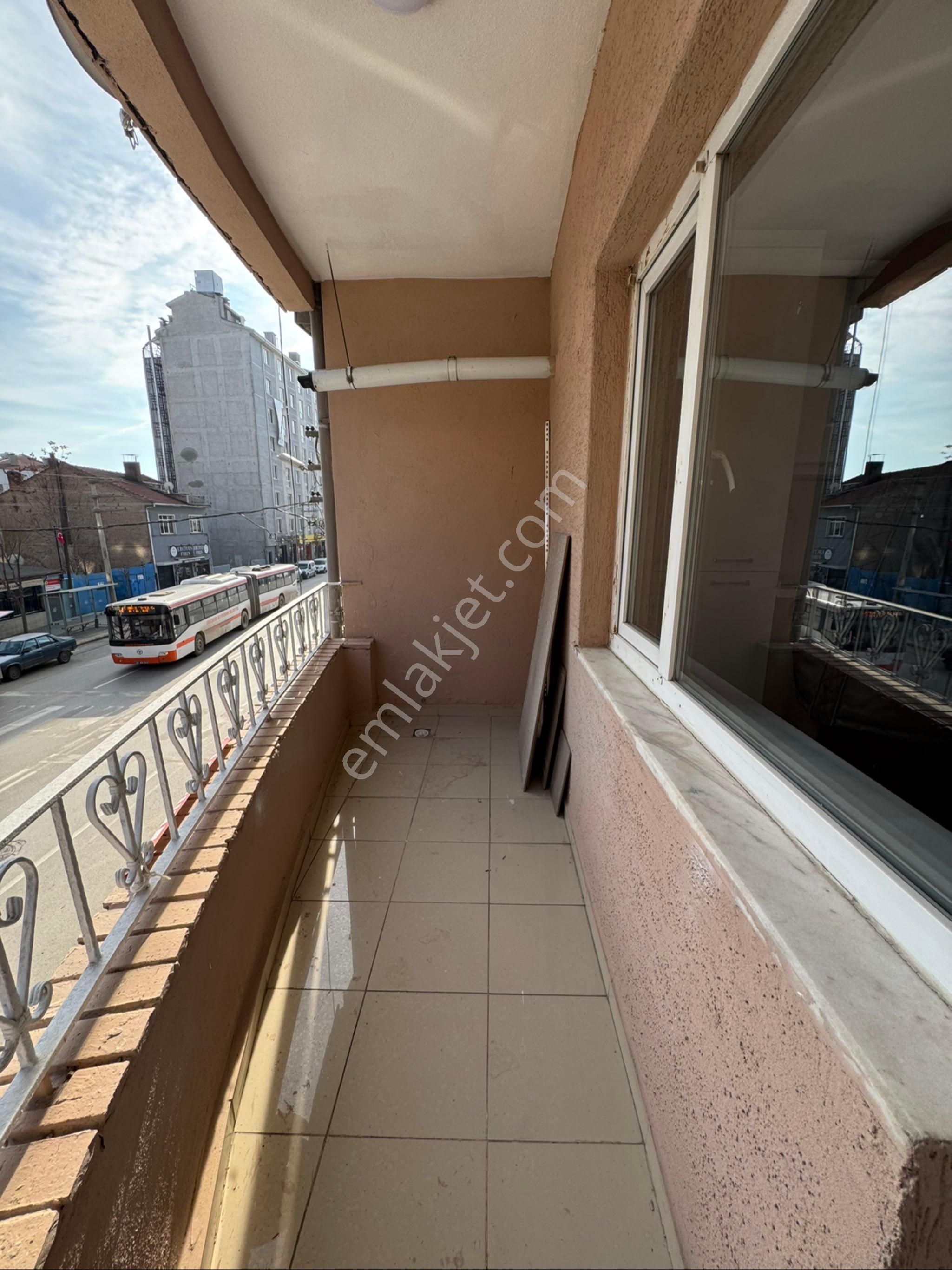 Conker İnşaat Emlak’tan Gazi Yakup Satar Cd. Üzeri 3+1 Satılık Daire - Görsel 4