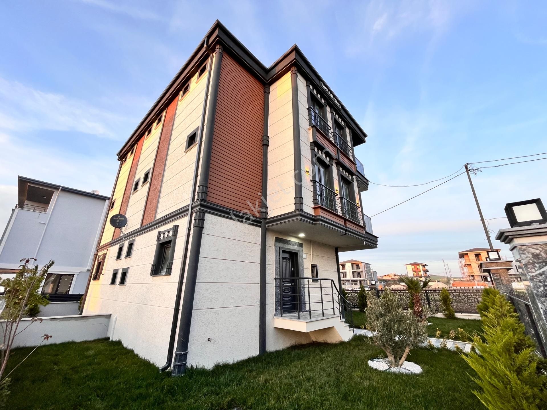 Yeniçiftlikte Satılık Yerden Isıtmalı Villa - Görsel 32