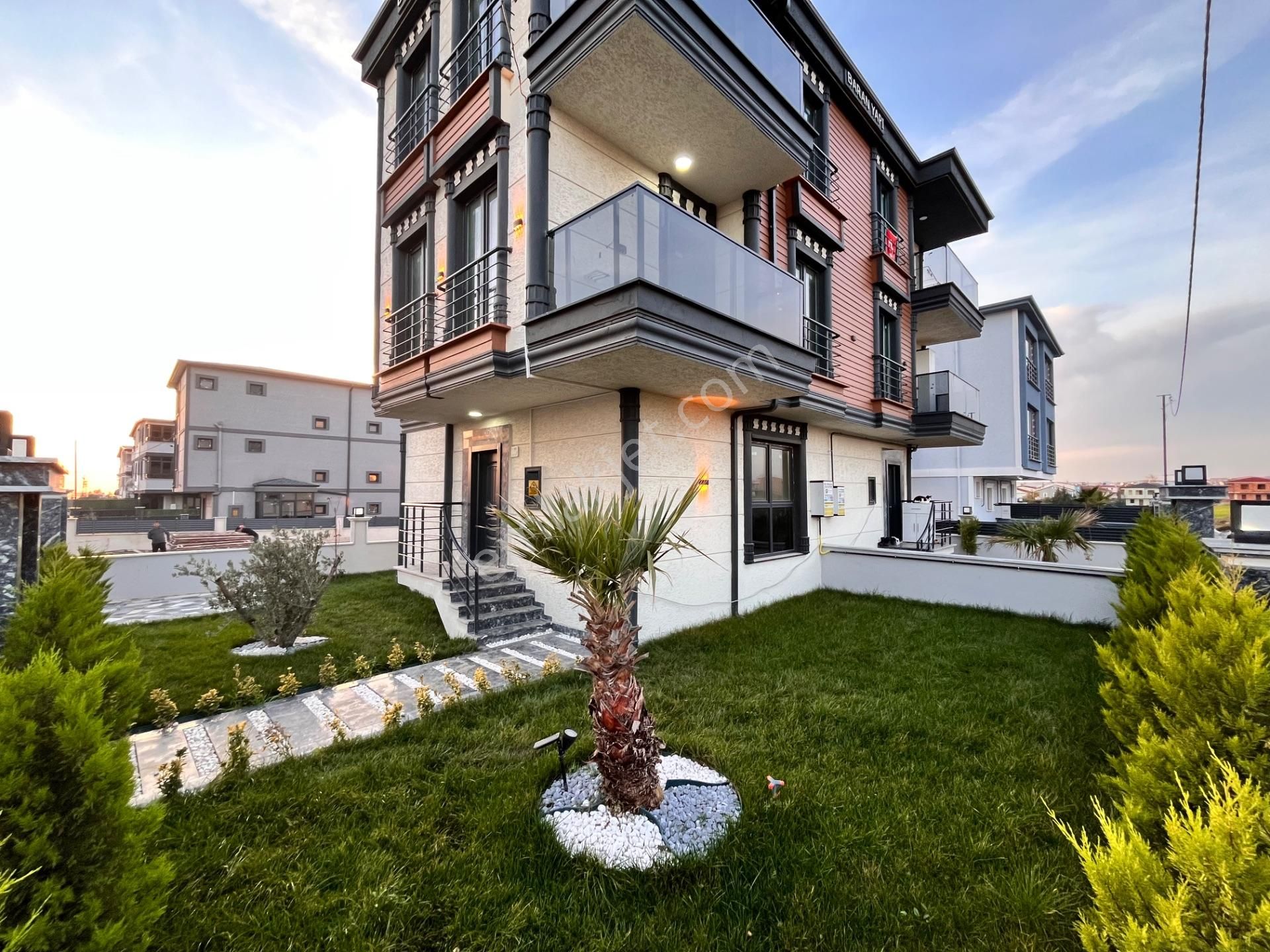 Yeniçiftlikte Satılık Yerden Isıtmalı Villa - Görsel 27