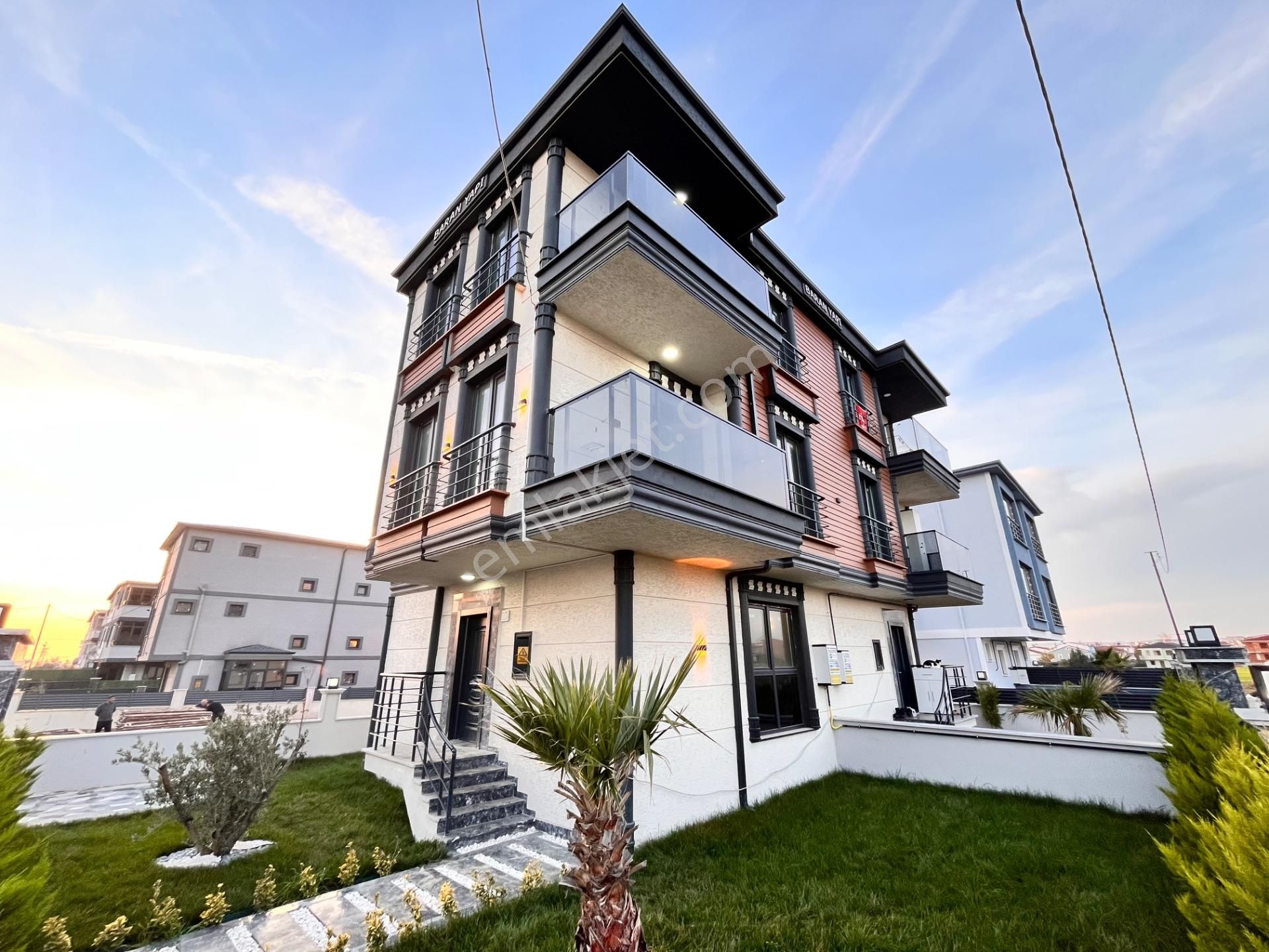 Yeniçiftlikte Satılık Yerden Isıtmalı Villa - Görsel 28
