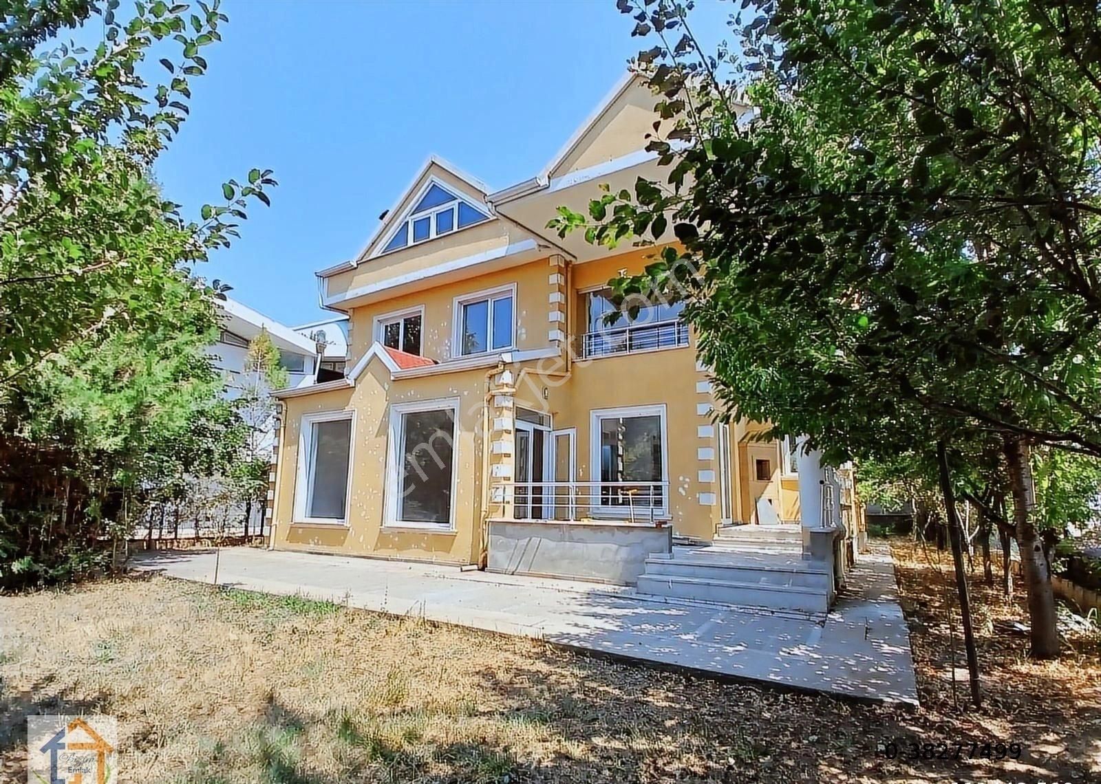 Kastamonu Merkez Bahçeşehir Villalarında 4+1 Elit Kiralık Villa