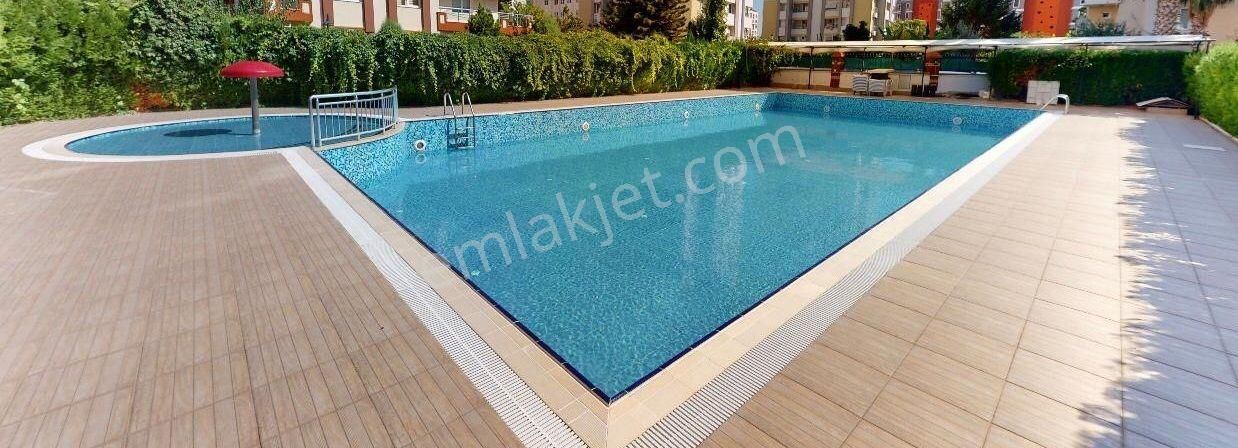 Konyaaltı Konaklar Bölgesinde Katta Lüks Sitede Bakımlı 4+1