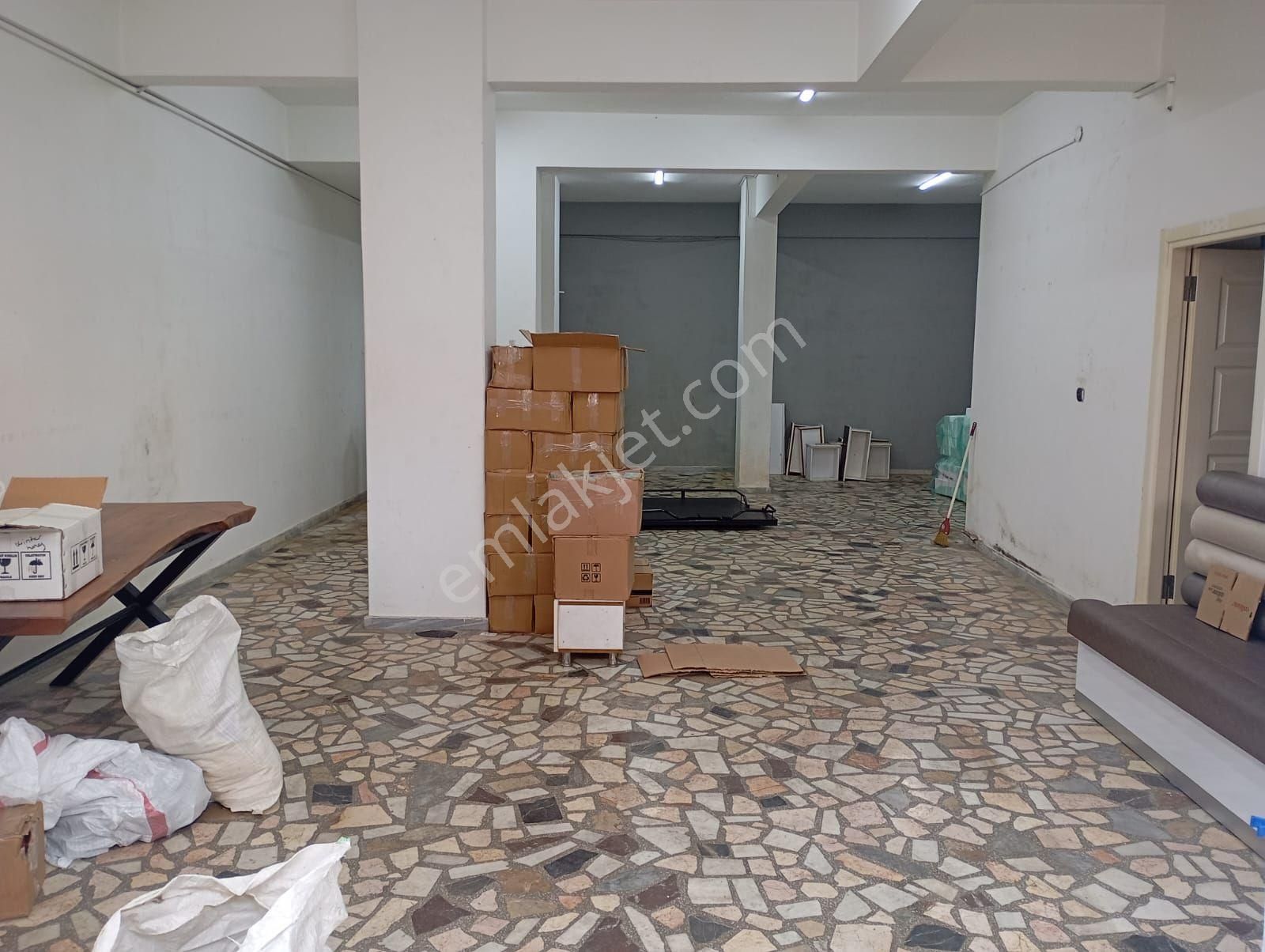 Kavacık Dörtyol'da Anacadde Paralelinde 280 M Dükkan Depo