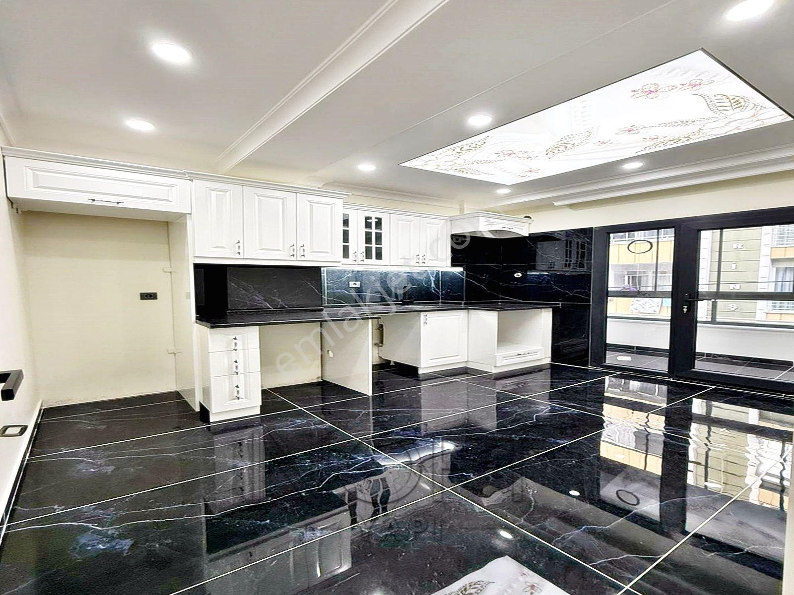 Esenyurt Üçevler Mahallesi 3+1 140 M2 Tek Daire Üzeri Satılık Sıfır Lüks Daireler Asansör Balkon - Görsel 4