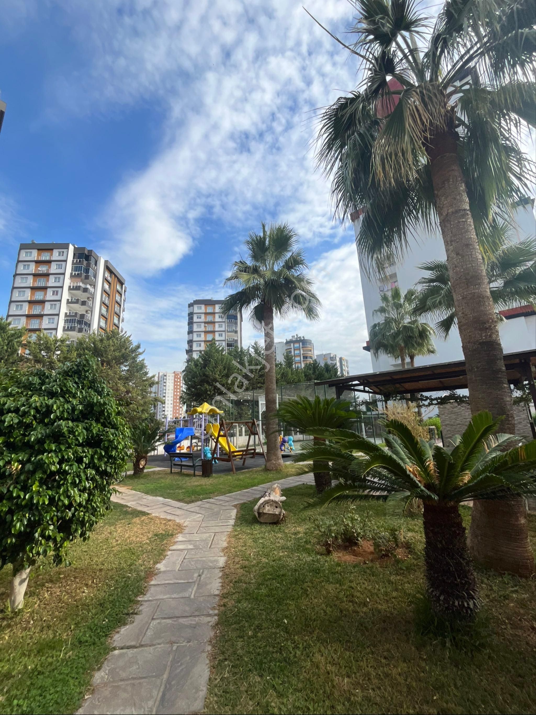 Deniz Manzaralı Satılık 2+1 Daire - Görsel 9