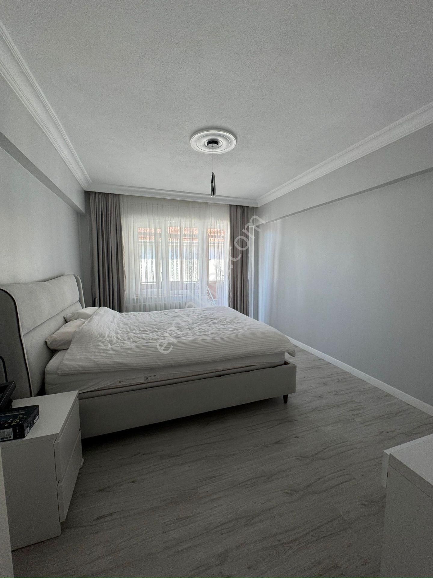 Yeni Salı Pazarı Civarı 3+1 Masrafsız Satılık Daire - Görsel 12