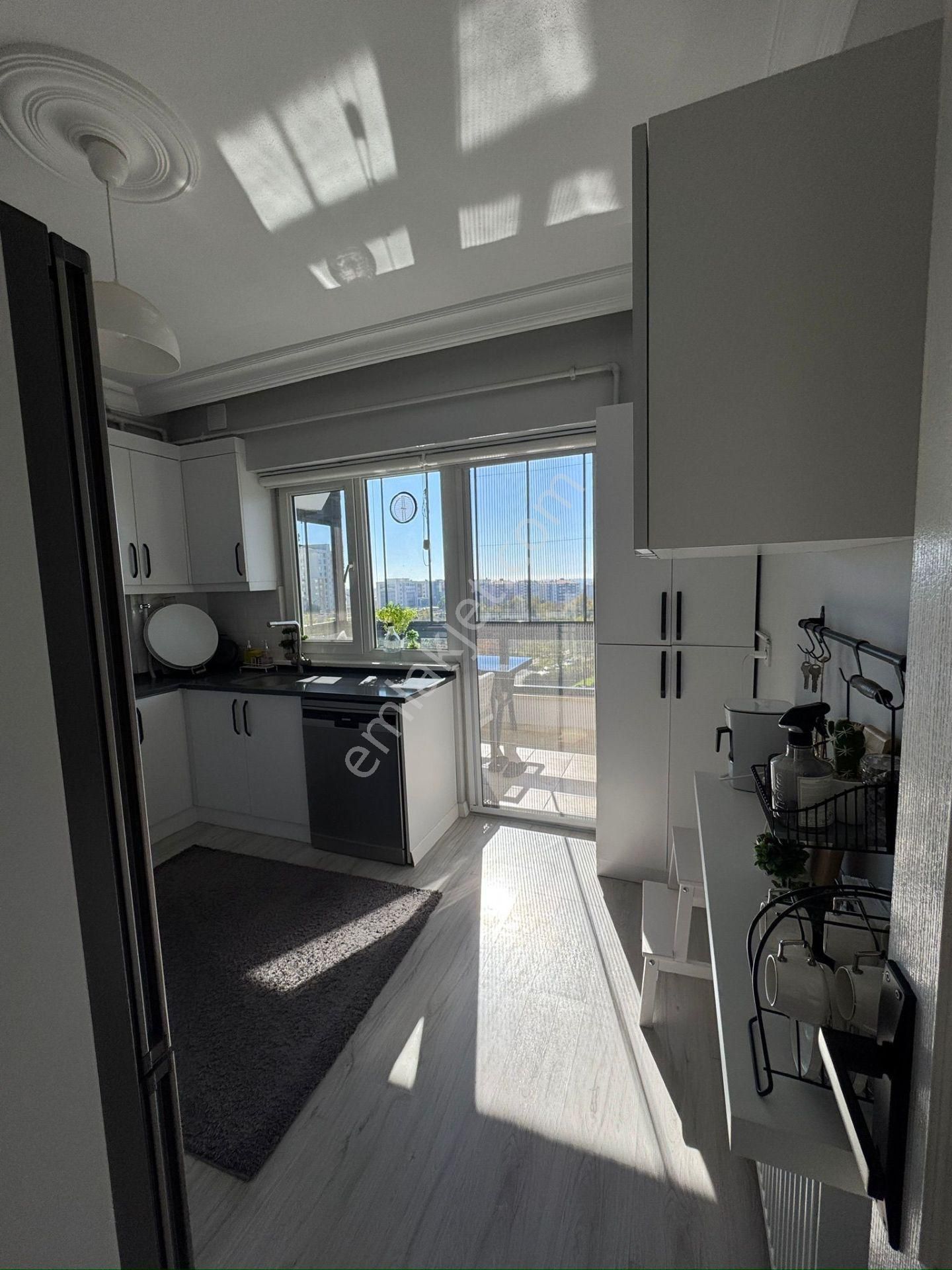 Yeni Salı Pazarı Civarı 3+1 Masrafsız Satılık Daire - Görsel 14