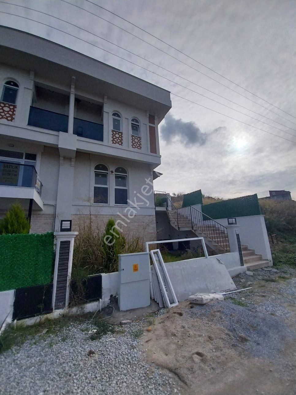 Kuşadası Davutlar'da Yarı Müstakil 2+1 Satılık Villa - Görsel 12