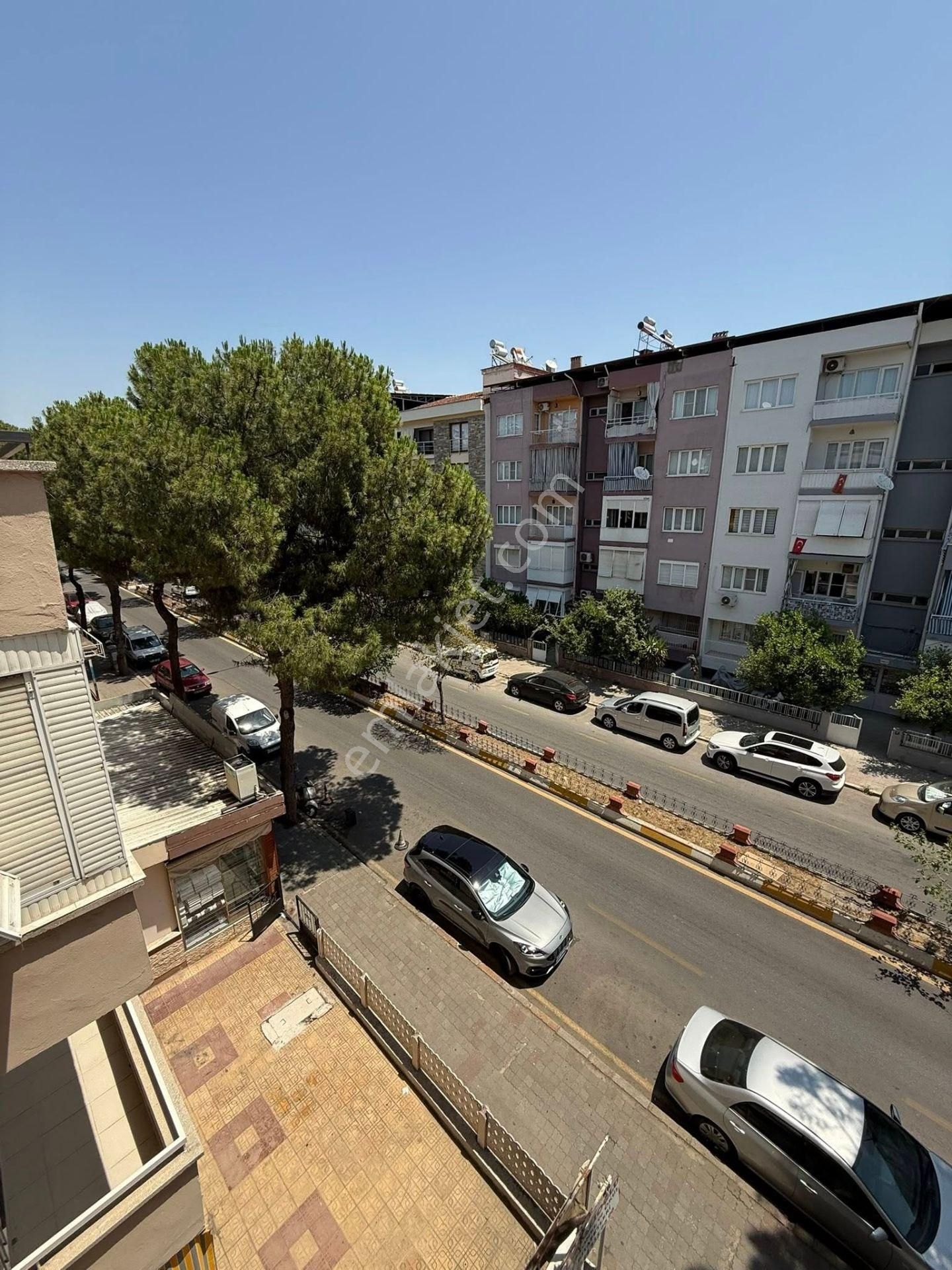 Cumhuriyet Mahallesi’nde 3+1 Satılık Daire! Cadde Üzeri Dogalgaz Kombili - Görsel 4