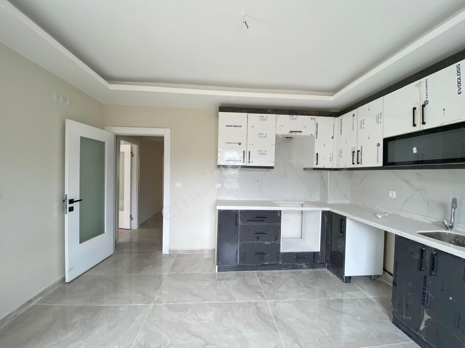 Öz'maşallah.dan Çok Acil Satılık Katta Sıfır 3+1 Daire,,,, - Görsel 3