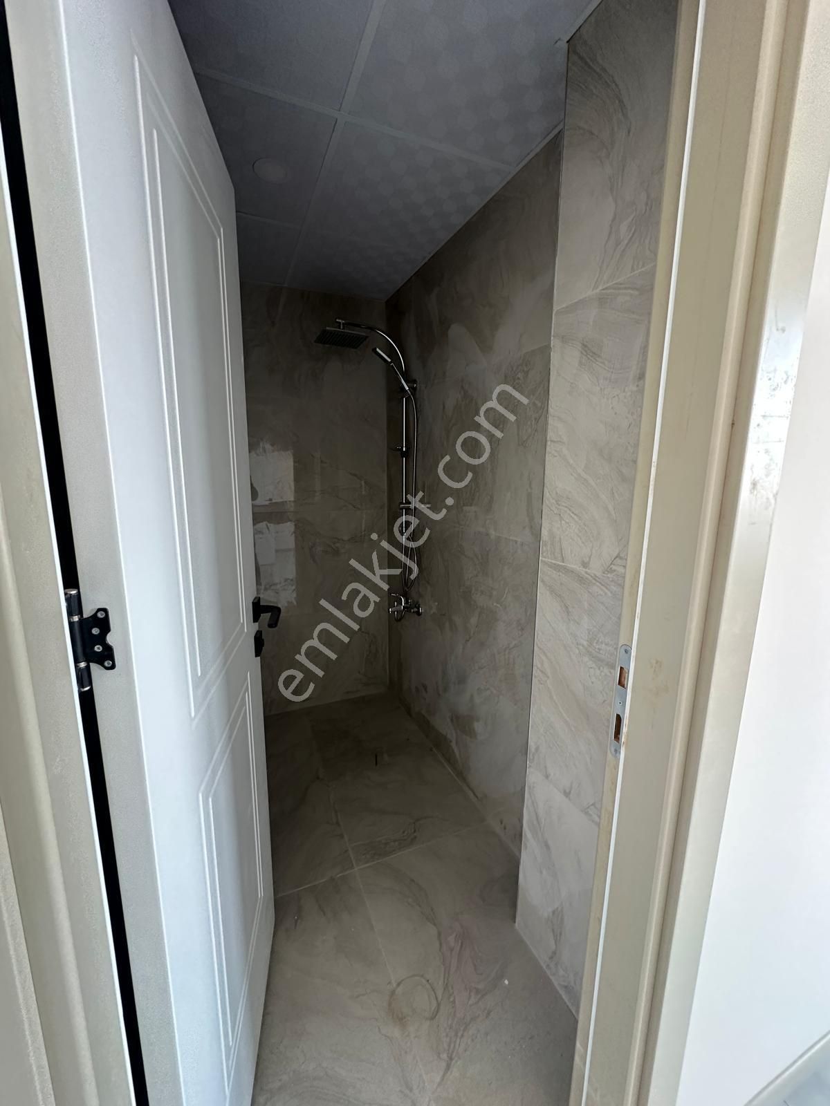 Afyon Üçok Emlaktan Mareşal F Çakmak Mah Satılık Sıfır Ultra Lüx 3+1 Daireler - Görsel 9