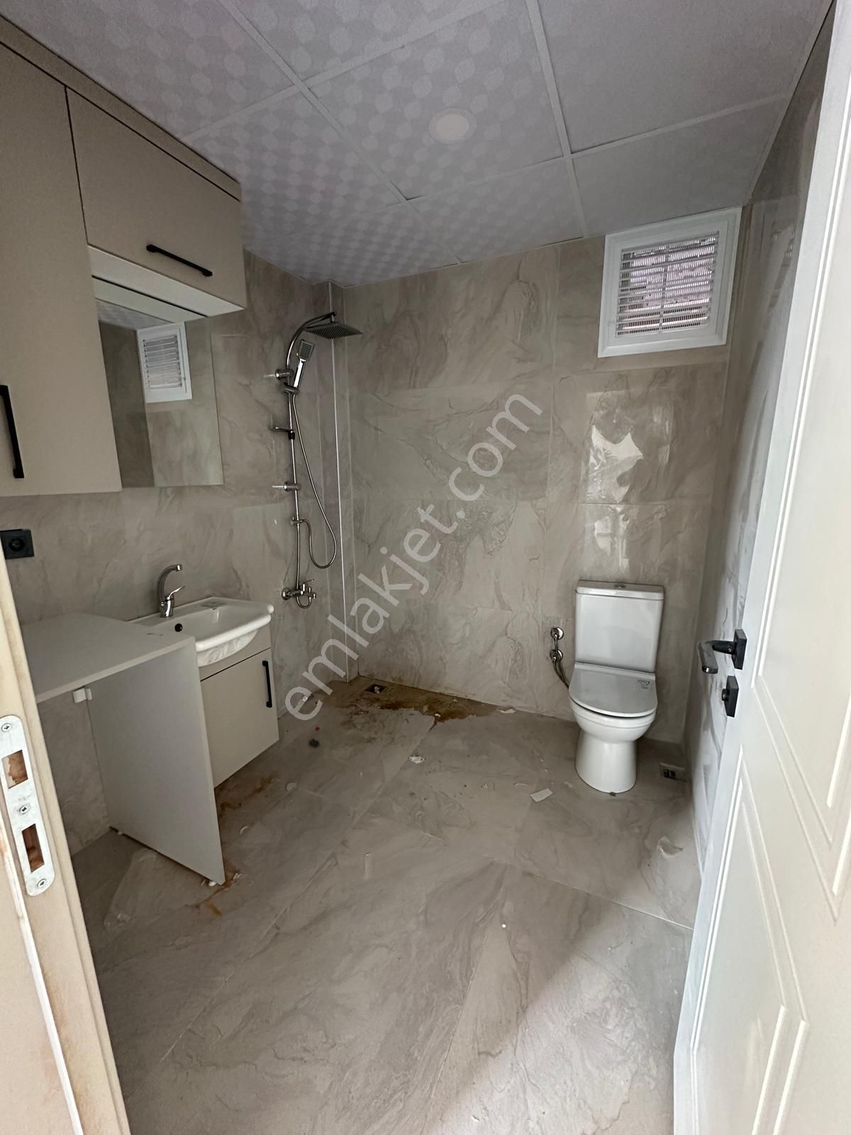 Afyon Üçok Emlaktan Mareşal F Çakmak Mah Satılık Sıfır Ultra Lüx 3+1 Daireler - Görsel 10