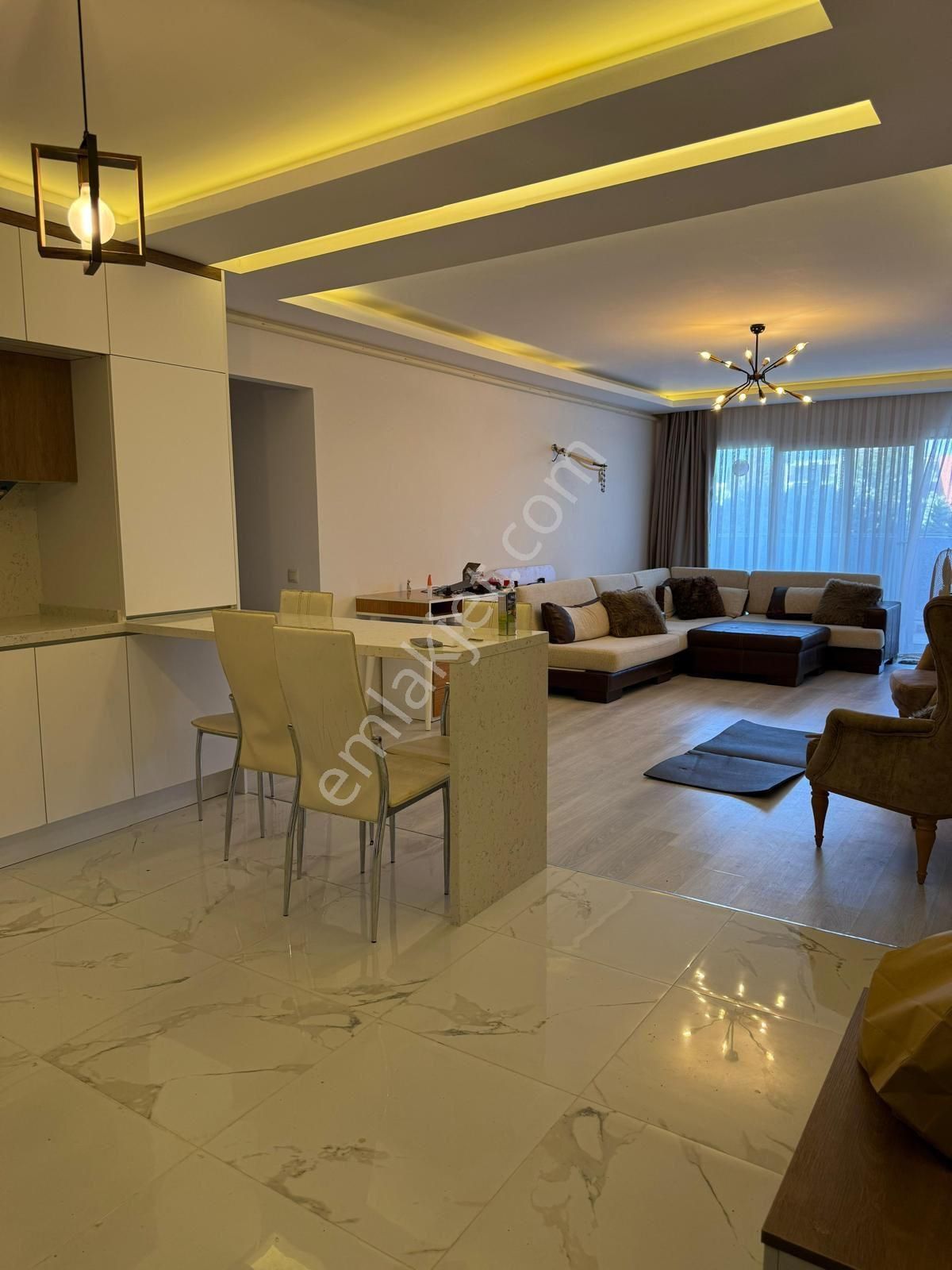 Kuşadası Değirmendere'de 3+1 Bahçe Katı Havuzlu Eşyalı Daire - Görsel 13