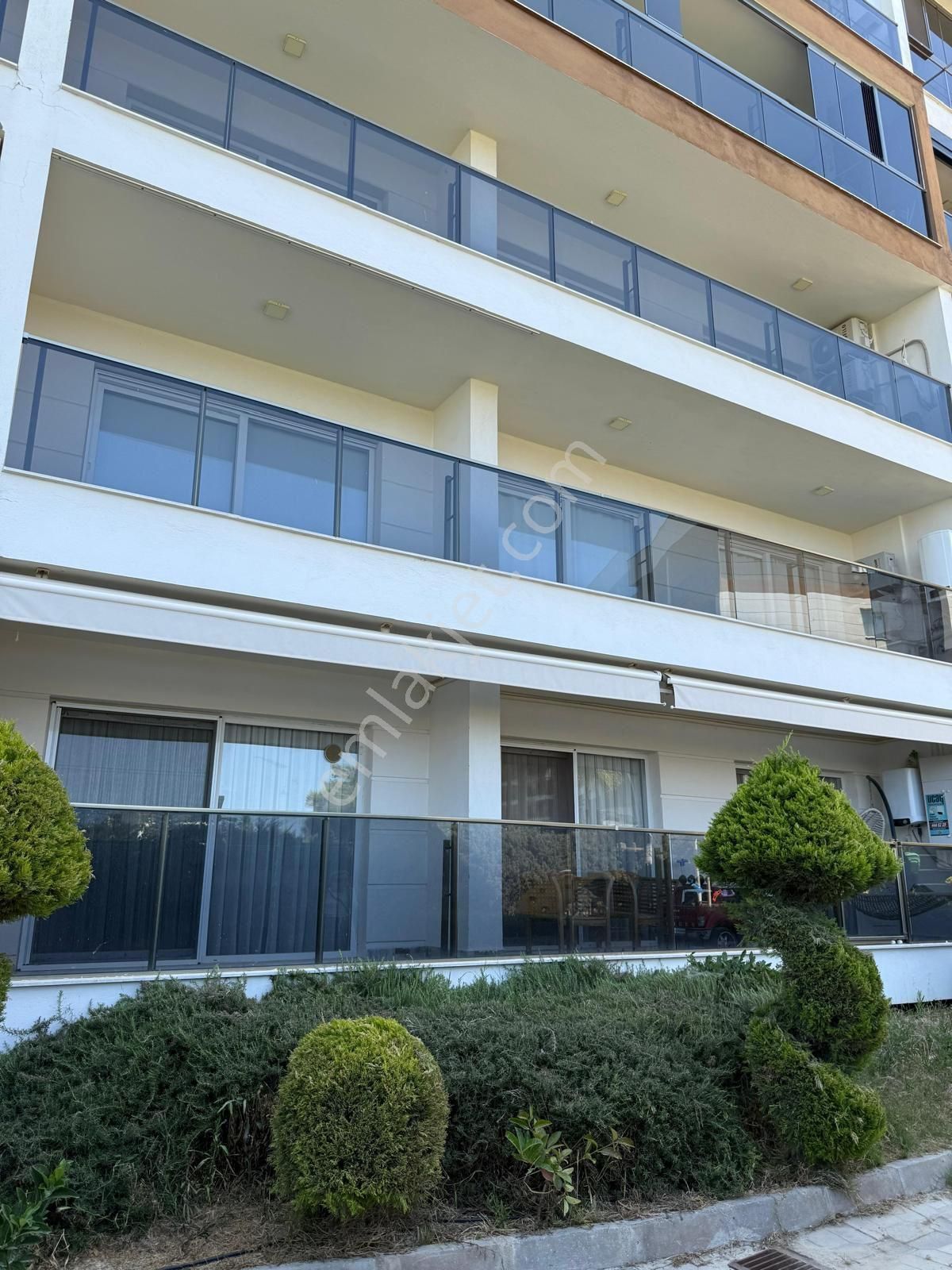 Kuşadası Değirmendere'de 3+1 Bahçe Katı Havuzlu Eşyalı Daire - Görsel 6