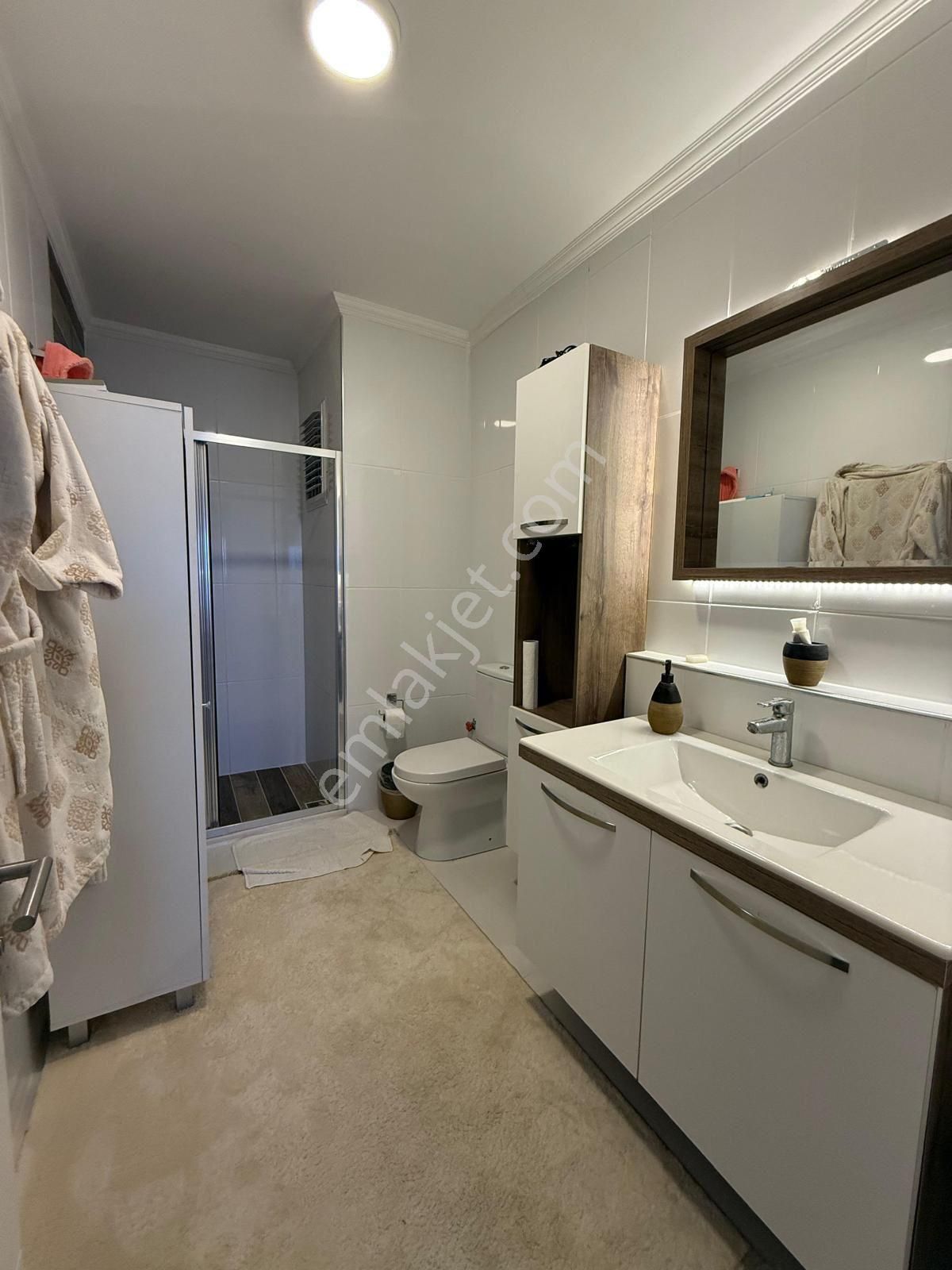 Kuşadası Değirmendere'de 3+1 Bahçe Katı Havuzlu Eşyalı Daire - Görsel 8