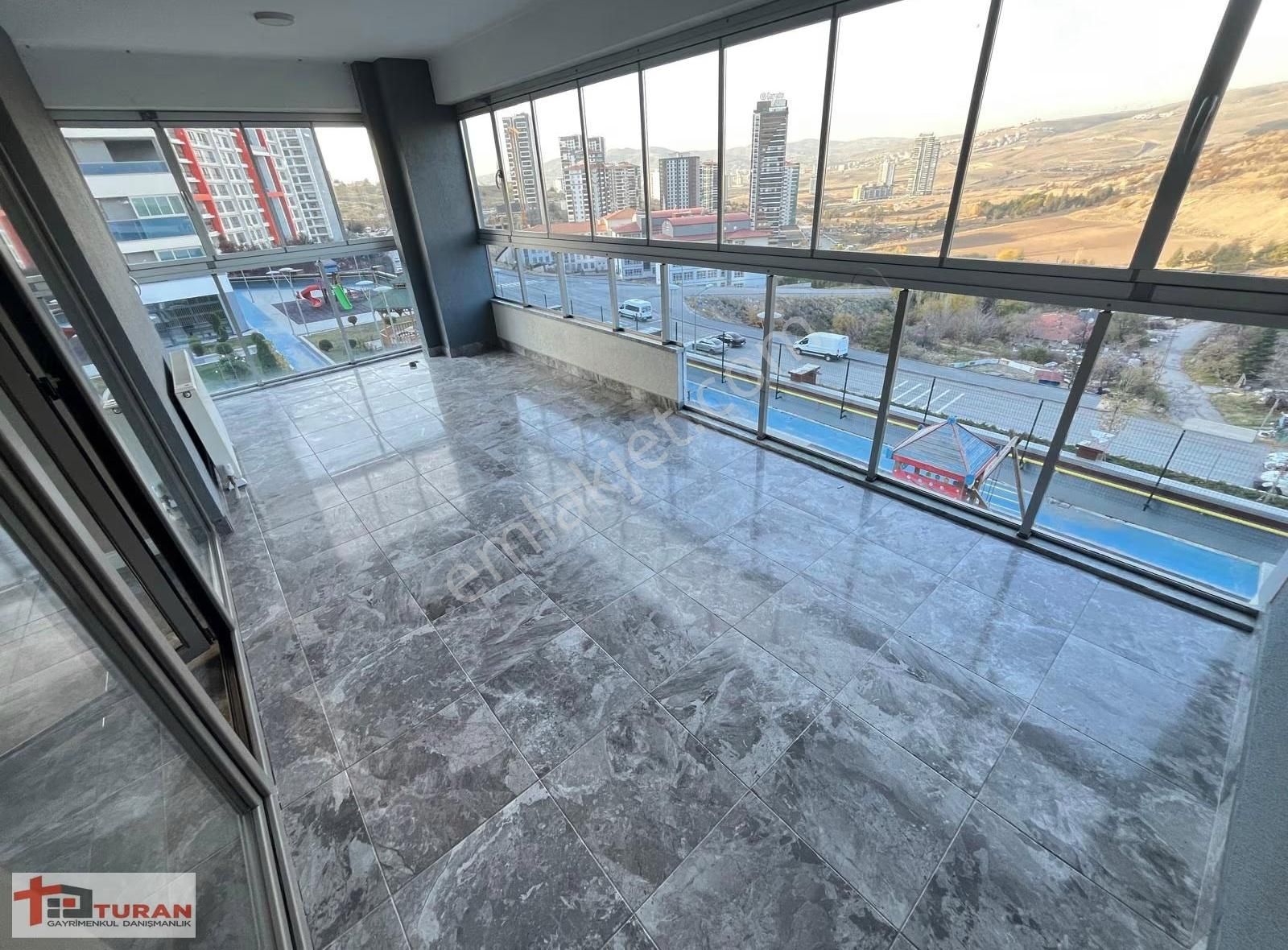 Turan'dan Modern Tasarım & Ultralüks Donanımlı 4+1 Site Dairesi - Görsel 2