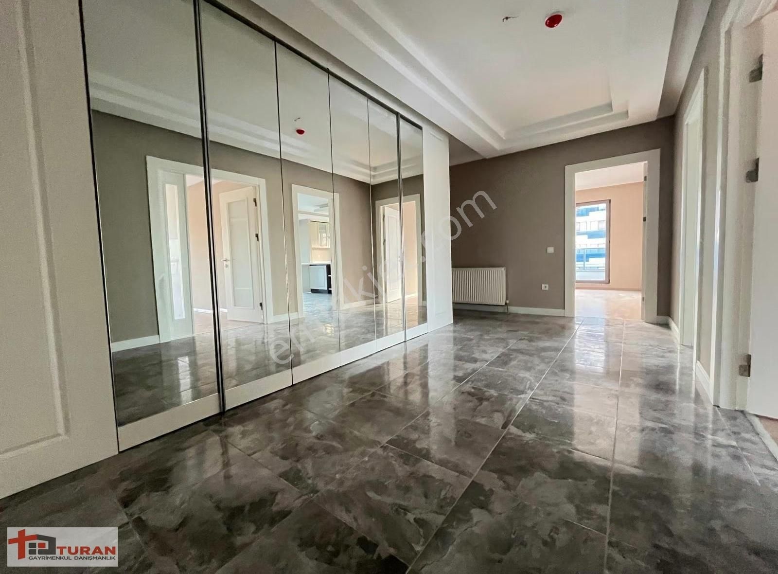 Turan'dan Modern Tasarım & Ultralüks Donanımlı 4+1 Site Dairesi - Görsel 18