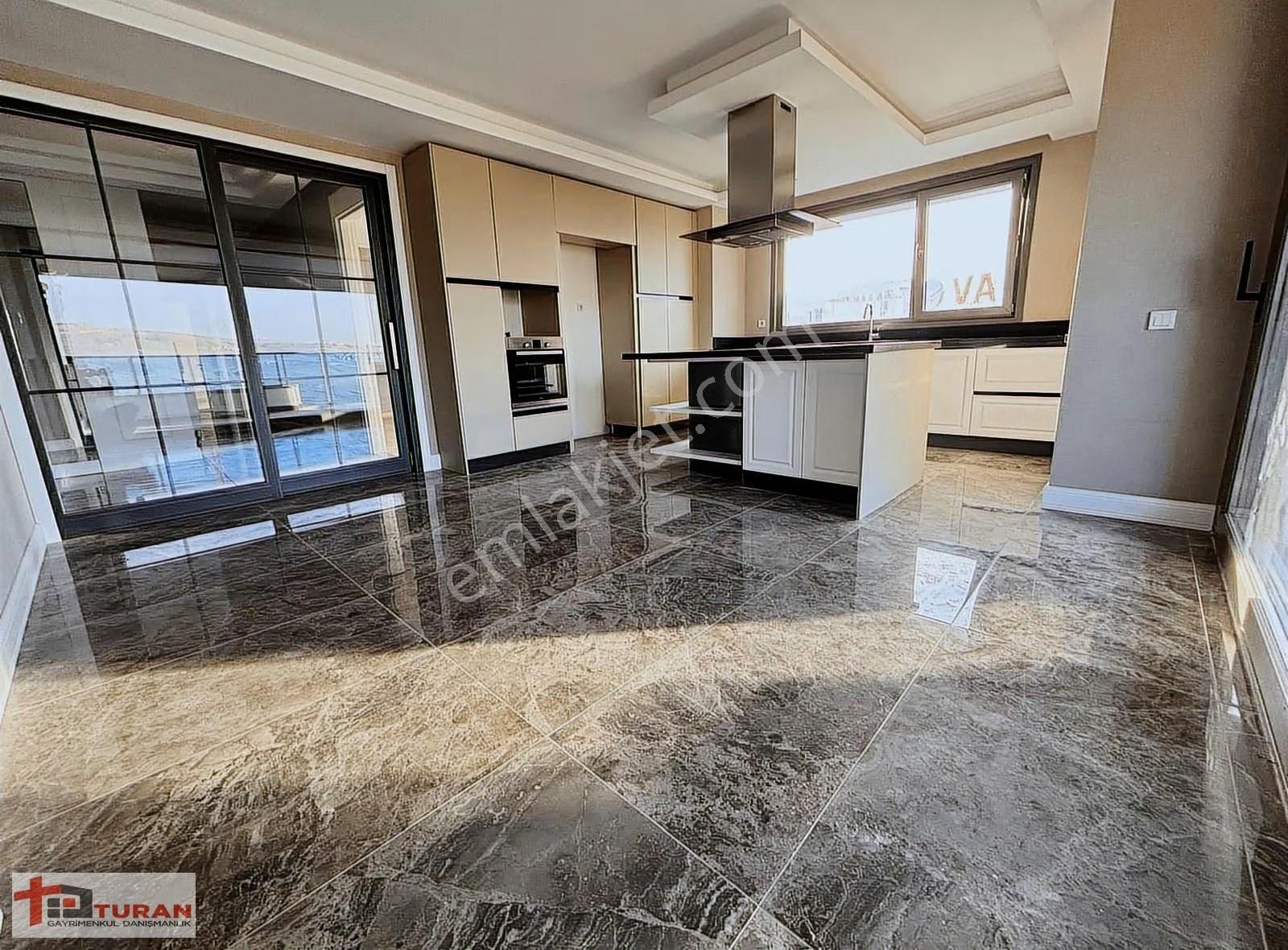 Şık Tasarım & Prestijli Yapısı İle Lüks Sitede Saunalı 4+1 Daire - Görsel 2