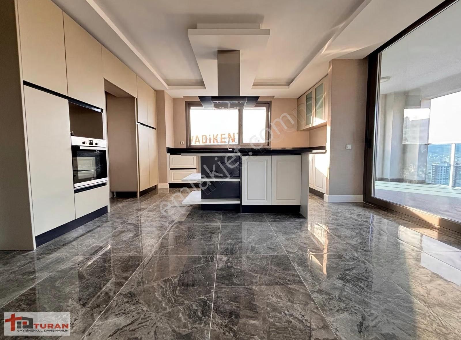 Şık Tasarım & Prestijli Yapısı İle Lüks Sitede Saunalı 4+1 Daire - Görsel 11