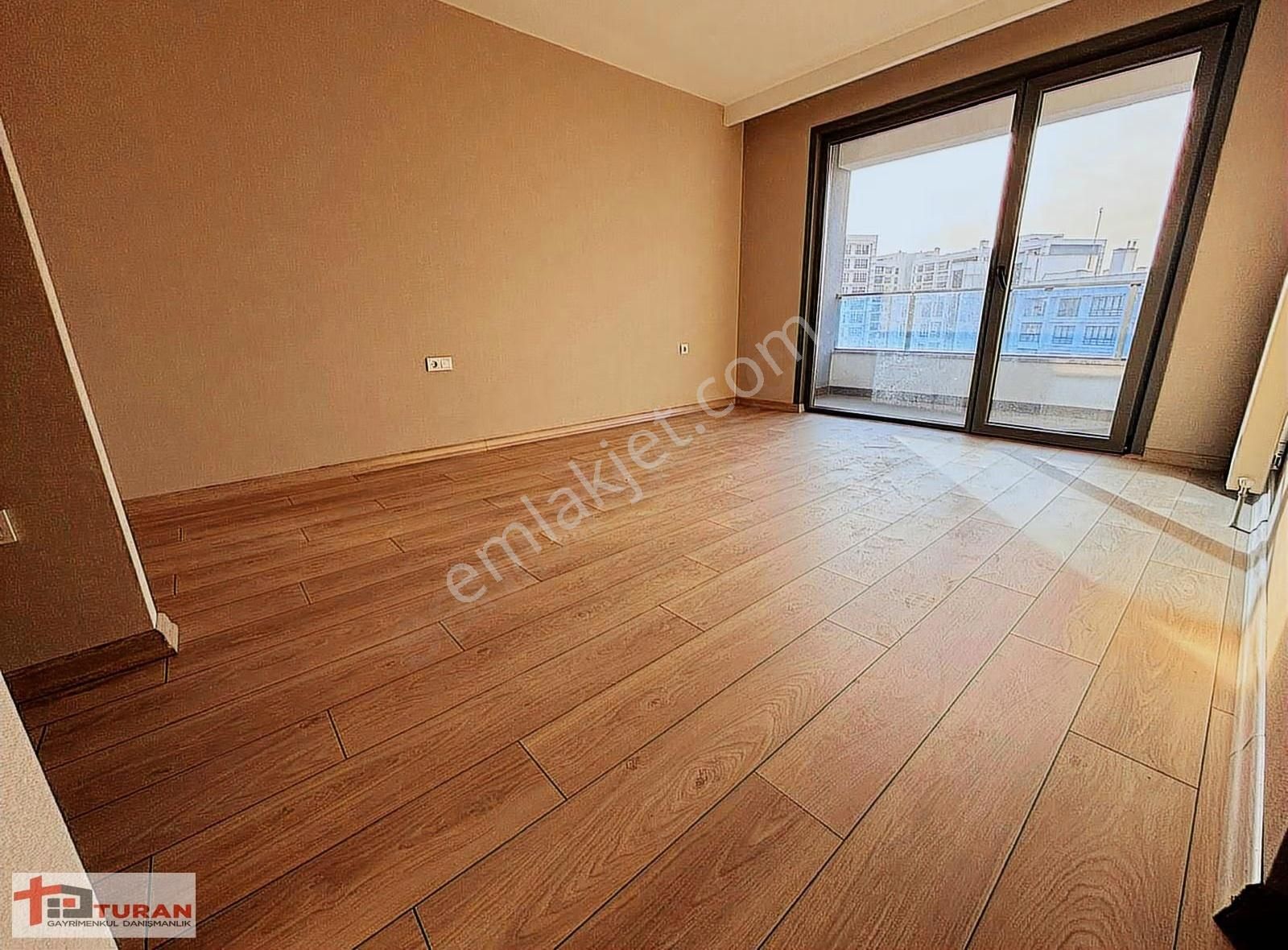 Şık Tasarım & Prestijli Yapısı İle Lüks Sitede Saunalı 4+1 Daire - Görsel 9