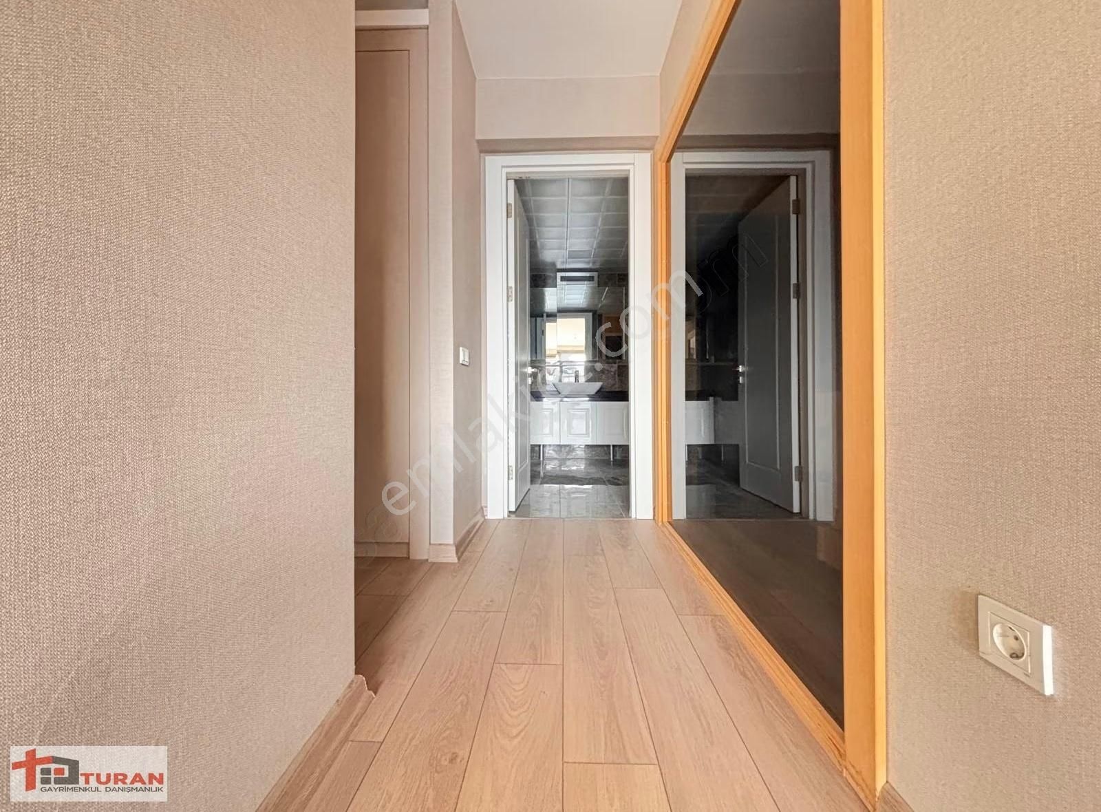 Şık Tasarım & Prestijli Yapısı İle Lüks Sitede Saunalı 4+1 Daire - Görsel 30