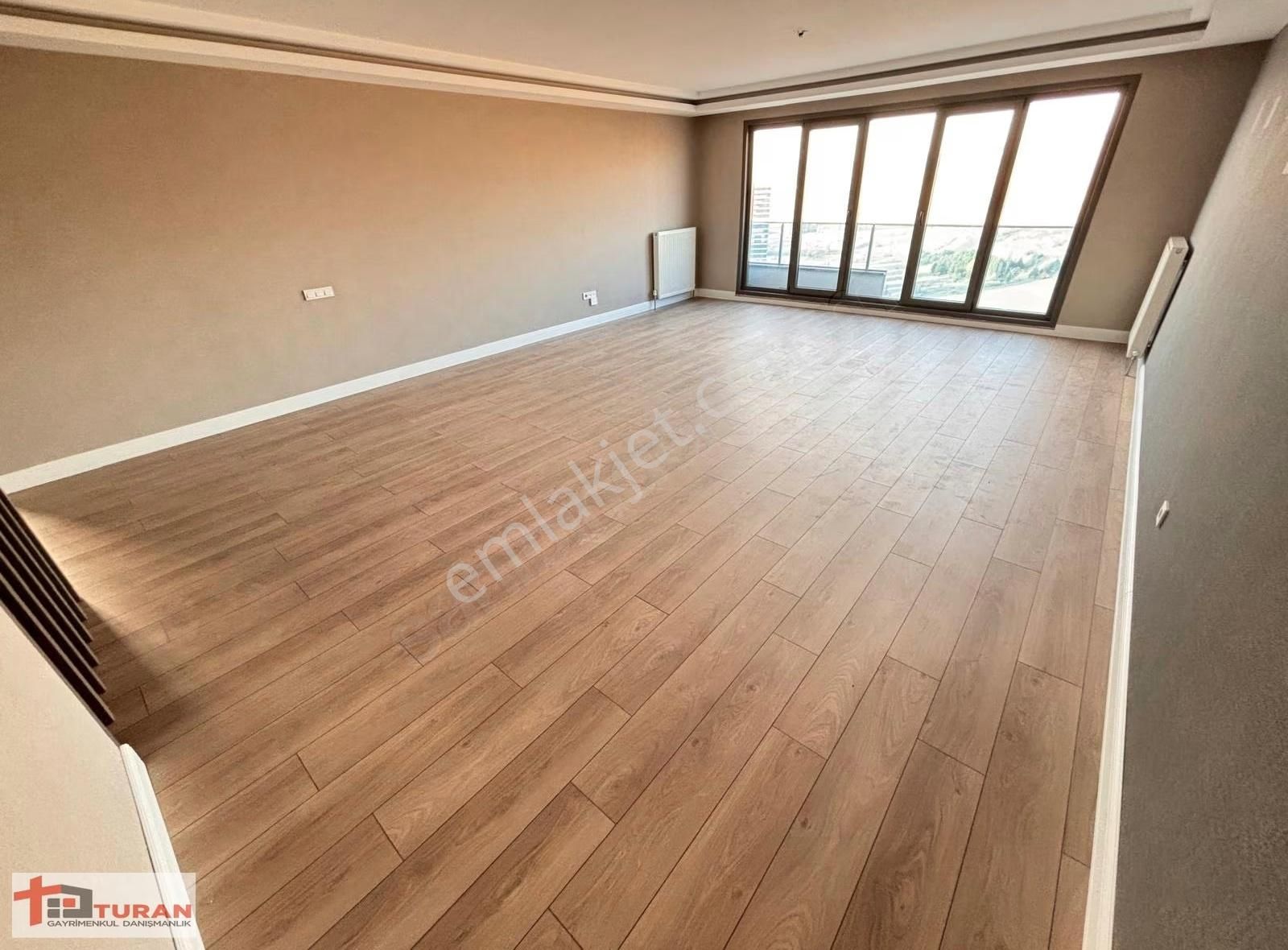 Şık Tasarım & Prestijli Yapısı İle Lüks Sitede Saunalı 4+1 Daire - Görsel 22