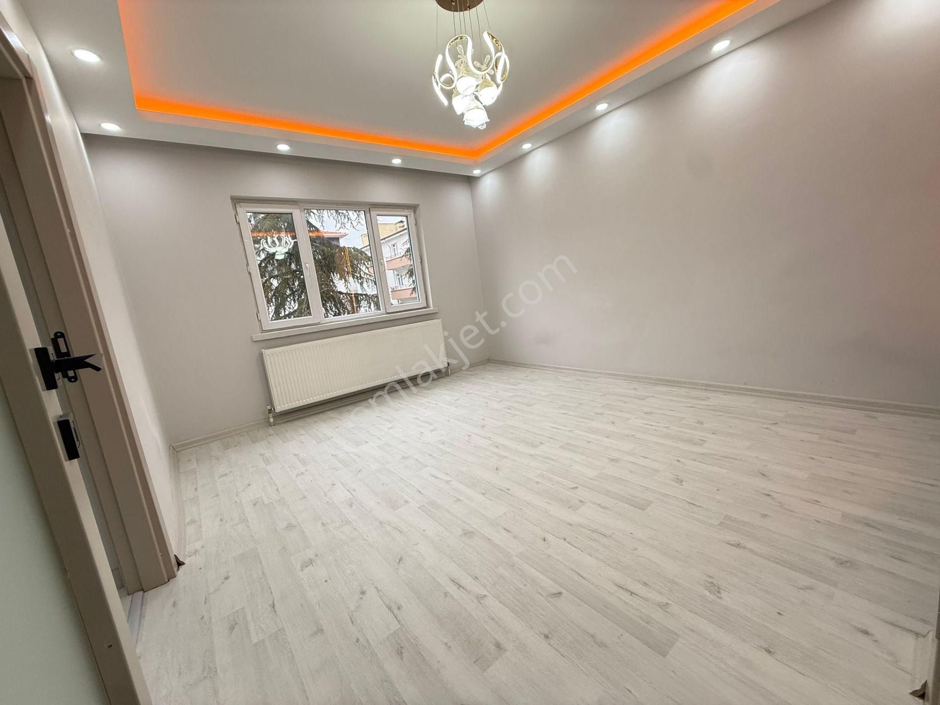 Mareşal Çakmak Mh 3+1 Ara Katta Ankara Caddesinin Dibinde Lux Yapılı Daireee!!!!!!!!!!!!!!!!! - Görsel 12