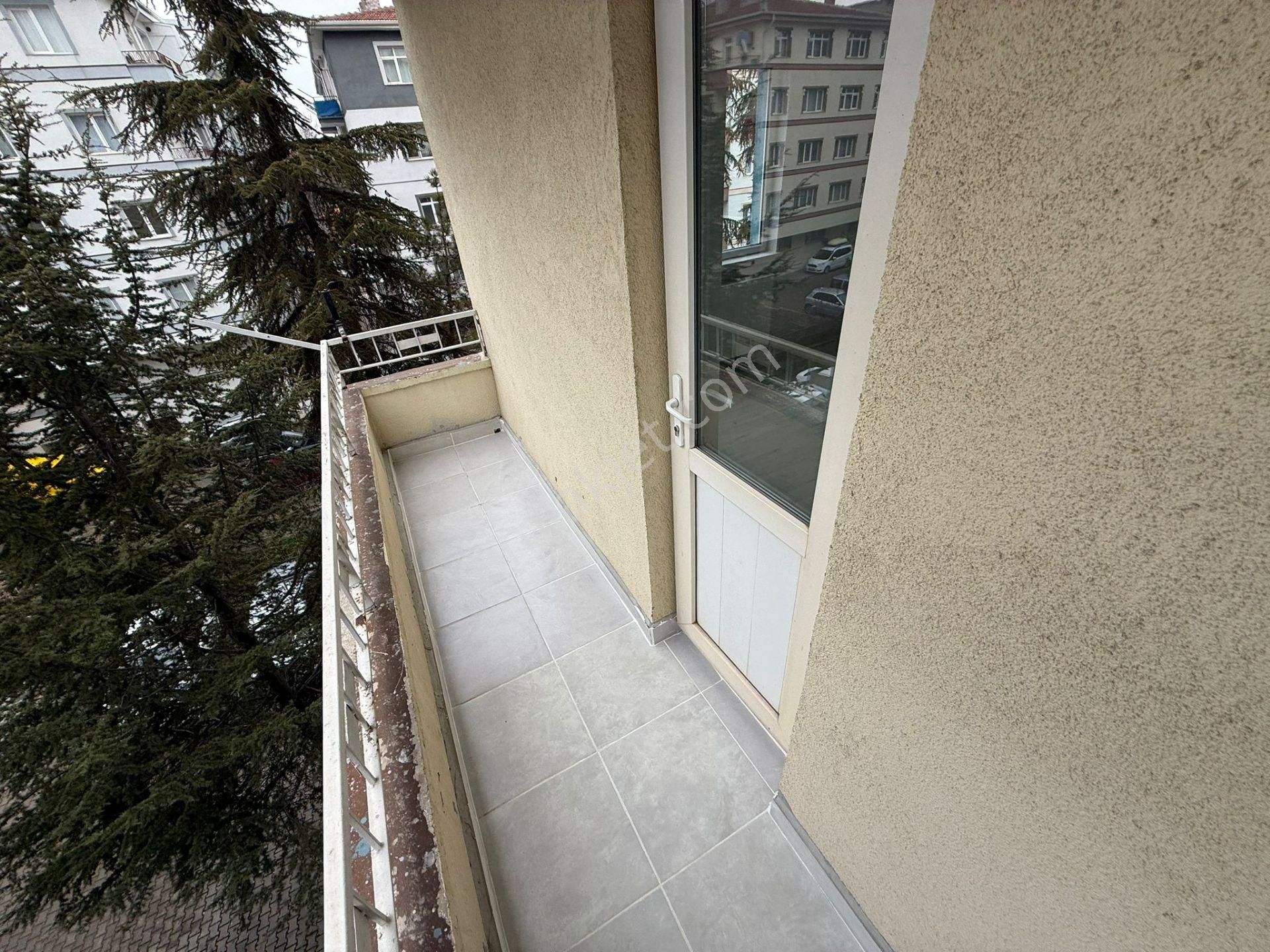 Mareşal Çakmak Mh 3+1 Ara Katta Ankara Caddesinin Dibinde Lux Yapılı Daireee!!!!!!!!!!!!!!!!! - Görsel 35