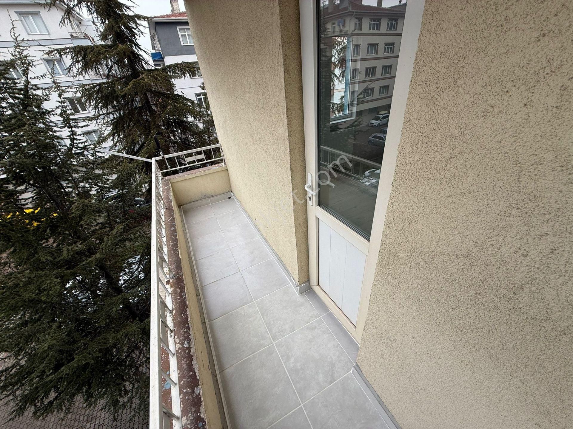 Mareşal Çakmak Mh 3+1 Ara Katta Ankara Caddesinin Dibinde Lux Yapılı Daireee!!!!!!!!!!!!!!!!! - Görsel 34