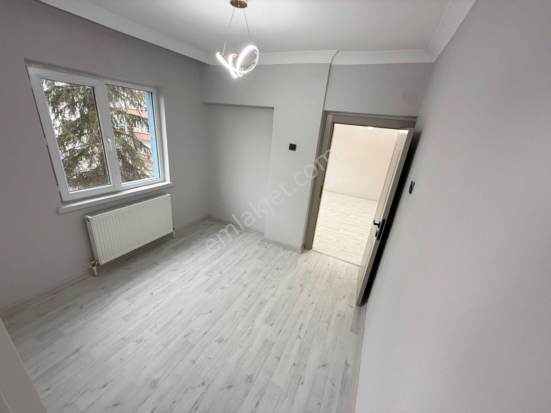 Mareşal Çakmak Mh 3+1 Ara Katta Ankara Caddesinin Dibinde Lux Yapılı Daireee!!!!!!!!!!!!!!!!! - Görsel 17