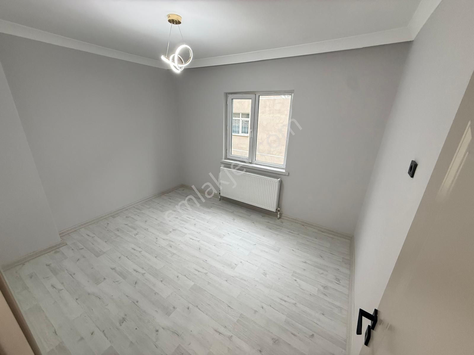 Mareşal Çakmak Mh 3+1 Ara Katta Ankara Caddesinin Dibinde Lux Yapılı Daireee!!!!!!!!!!!!!!!!! - Görsel 23