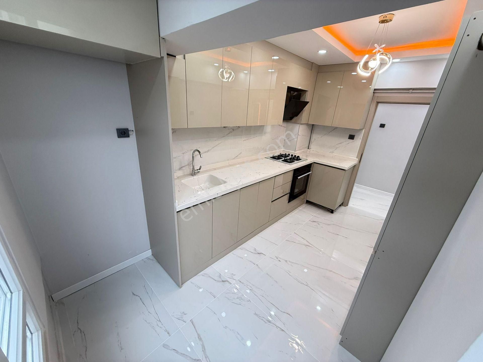 Mareşal Çakmak Mh 3+1 Ara Katta Ankara Caddesinin Dibinde Lux Yapılı Daireee!!!!!!!!!!!!!!!!! - Görsel 2