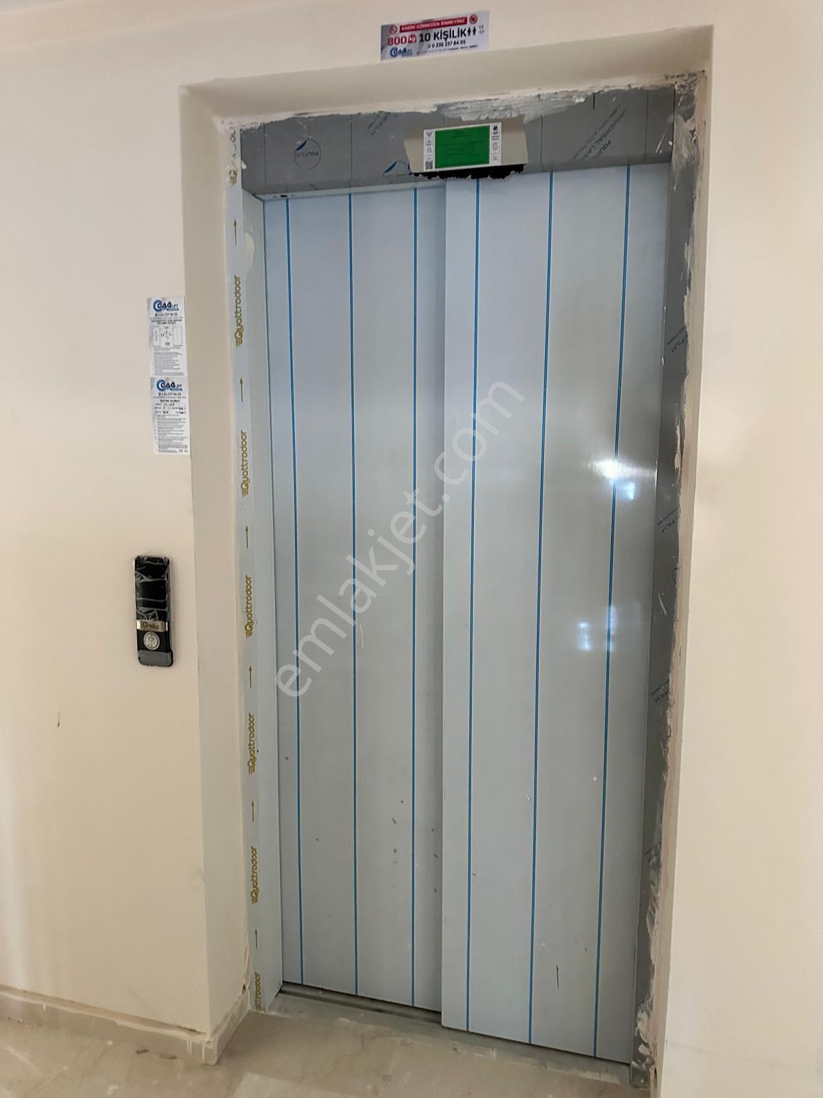 🏡 Akgedik Mahallesi Toki Evleri 🏡 ✅2+1 80 M2 4 Katlının Zemin Katı ❇️ Kapalı Mutfak Site İçi - Görsel 4