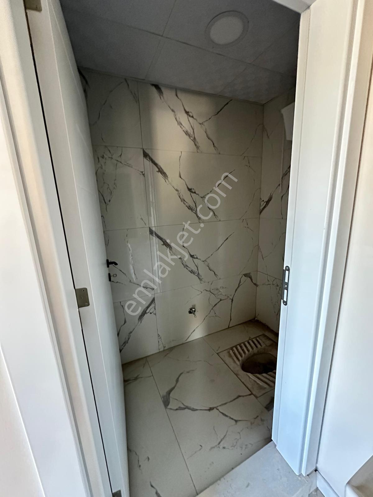 🏡 Akgedik Mahallesi Toki Evleri 🏡 ✅2+1 80 M2 4 Katlının Zemin Katı ❇️ Kapalı Mutfak Site İçi - Görsel 10