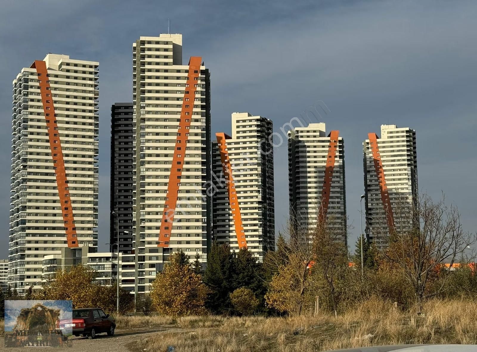 Şehrin Tam Kalbinde Nata Vega Karşısı Doğukent Caddesinde 300m2