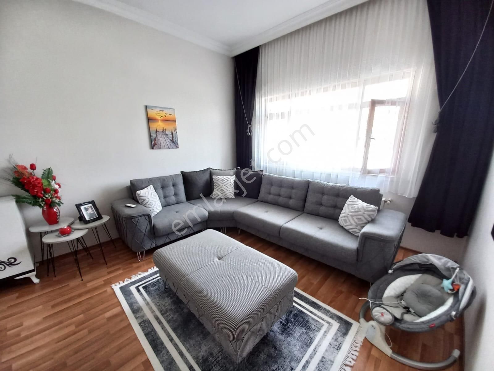 Mç Emlaktan Selçuklu Mh. 3+1 Yüksek Giriş Katta Satılık Daire