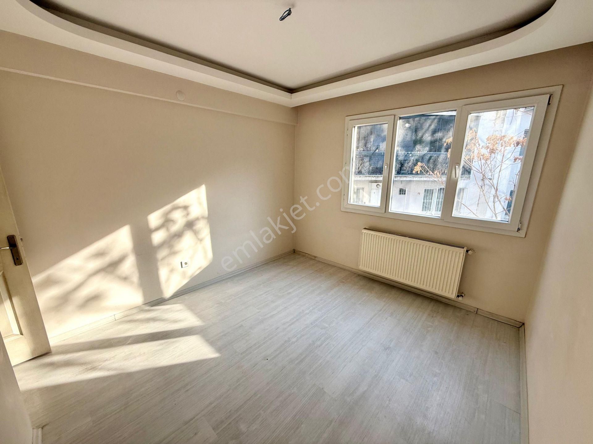 Bayraklı Osmangazi Mahallesinde 2+1 Satılık Teraslı Daire - Görsel 12