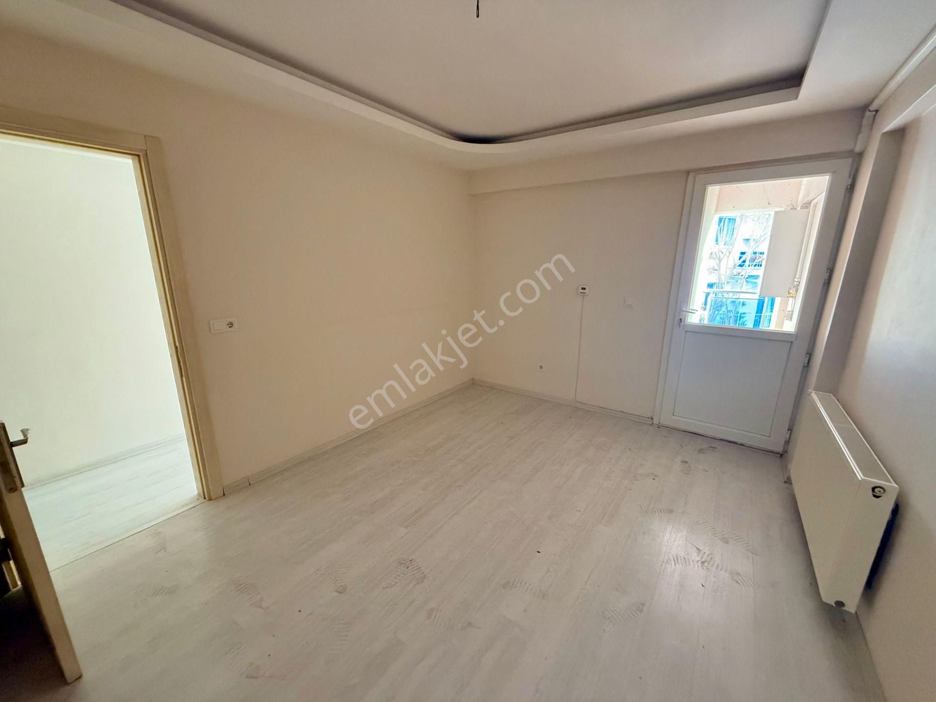 Bayraklı Osmangazi Mahallesinde 2+1 Satılık Teraslı Daire - Görsel 15