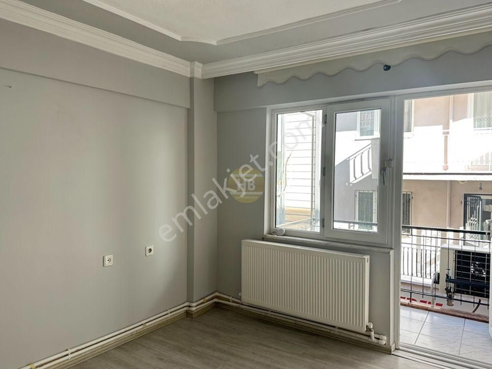 Hb'den 2+1 Satılık Daire, Çarşı Merkezde Ara Kat Doğalgazlı - Görsel 4